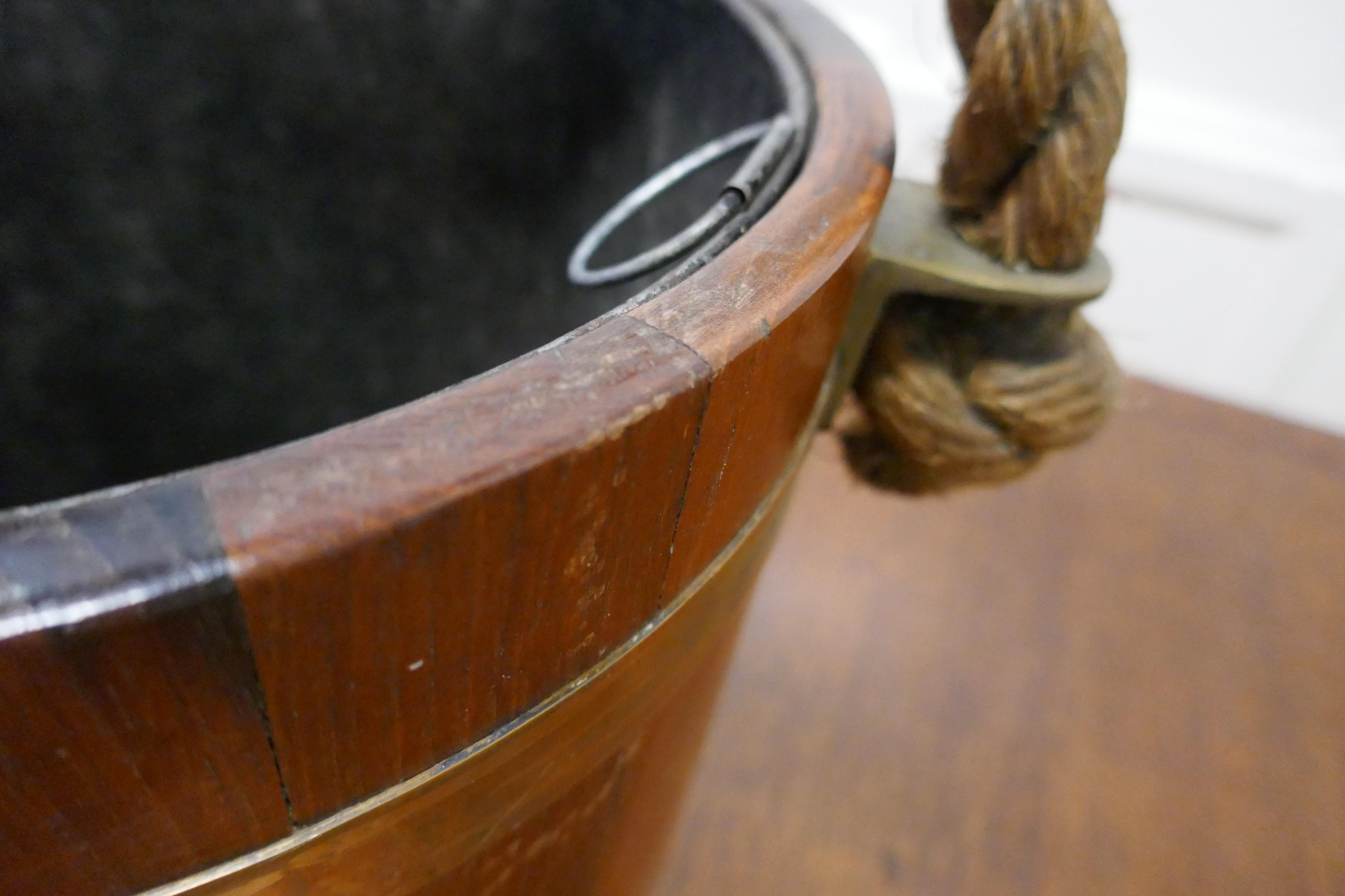 19th Century Royal Navy Oak Fire Bucket, with Plymouth Armorial Crest     For Sale 4