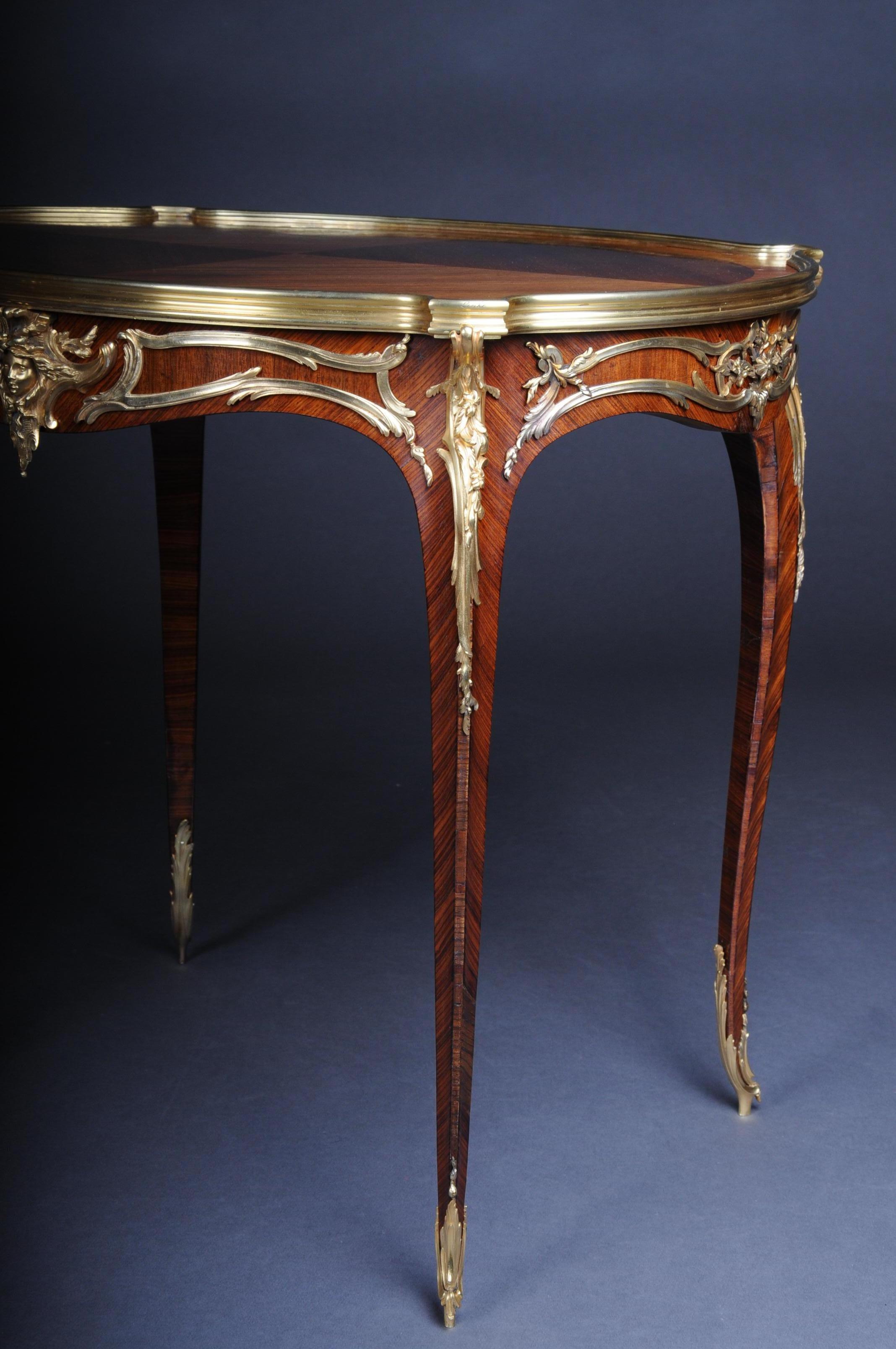Table d'appoint française du XIXe siècle, signée Francois Link en vente 11