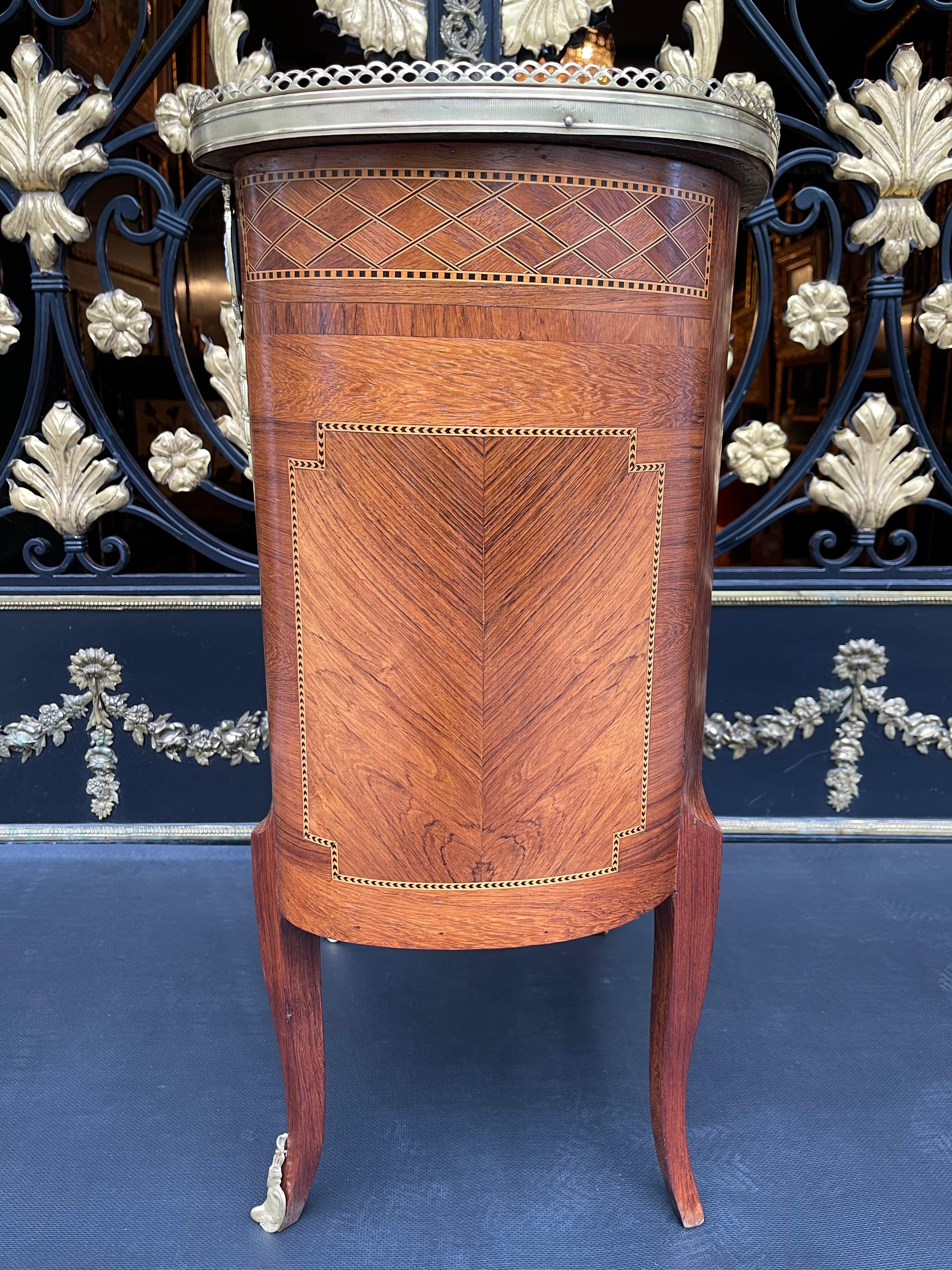 19th Century Royal Side Table, Paris, Fire-Gilded, Louis XV In Good Condition In Berlin, DE
