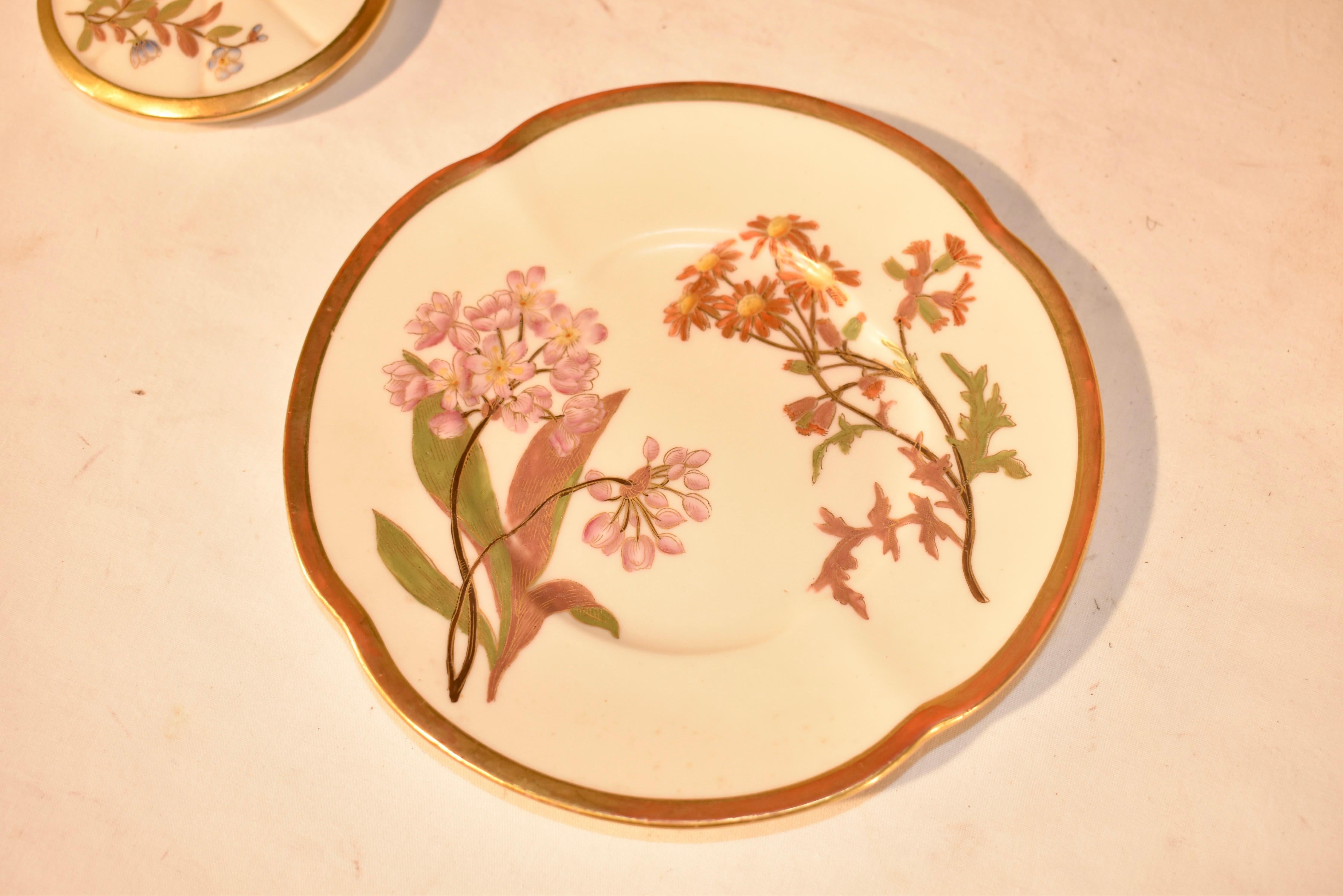 19th Century Royal Worcester Biscuit Box with Under Tray For Sale 3