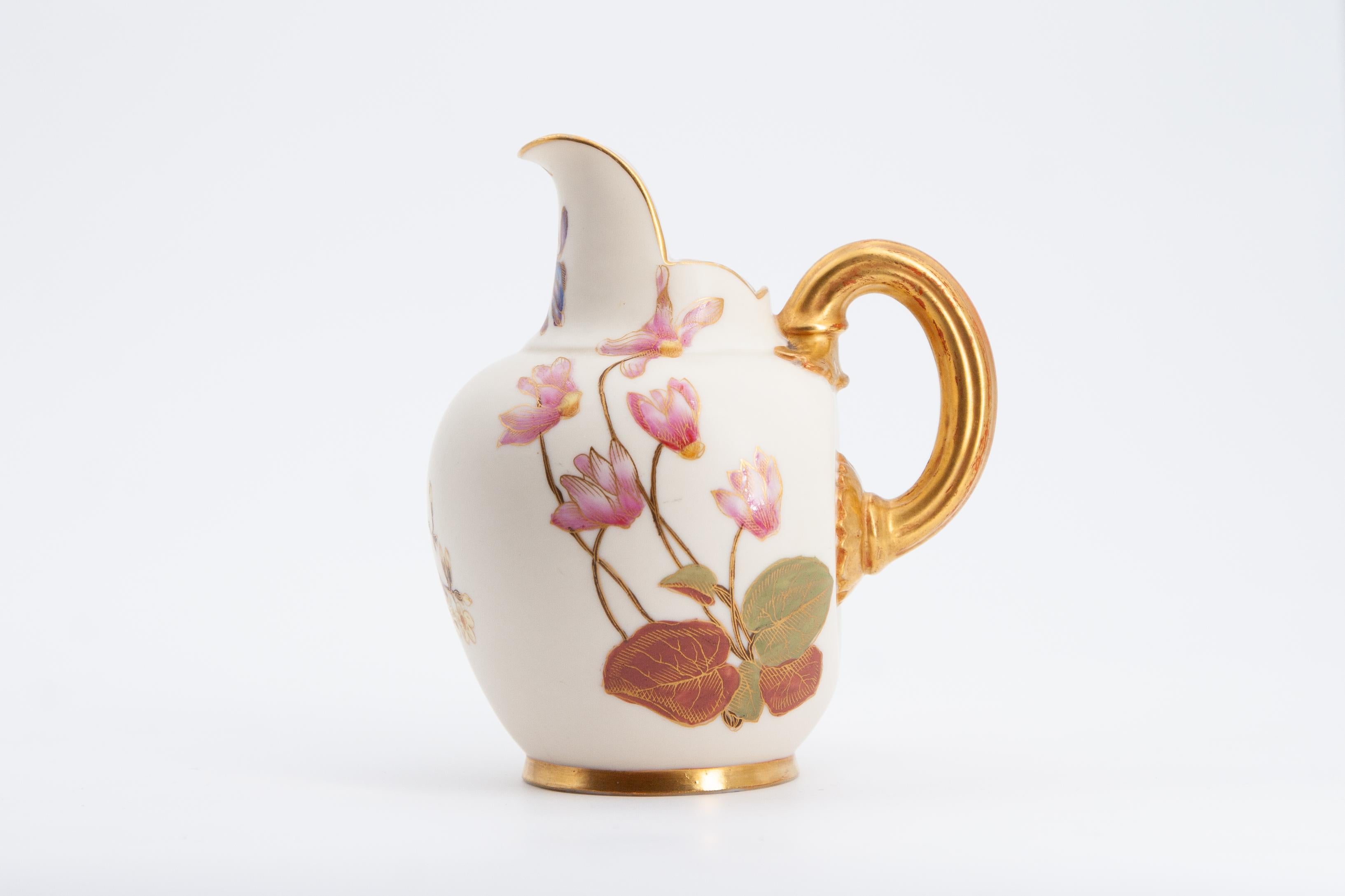 Mouvement esthétique Pichet en porcelaine poudré Royal Worcester du 19ème siècle en vente