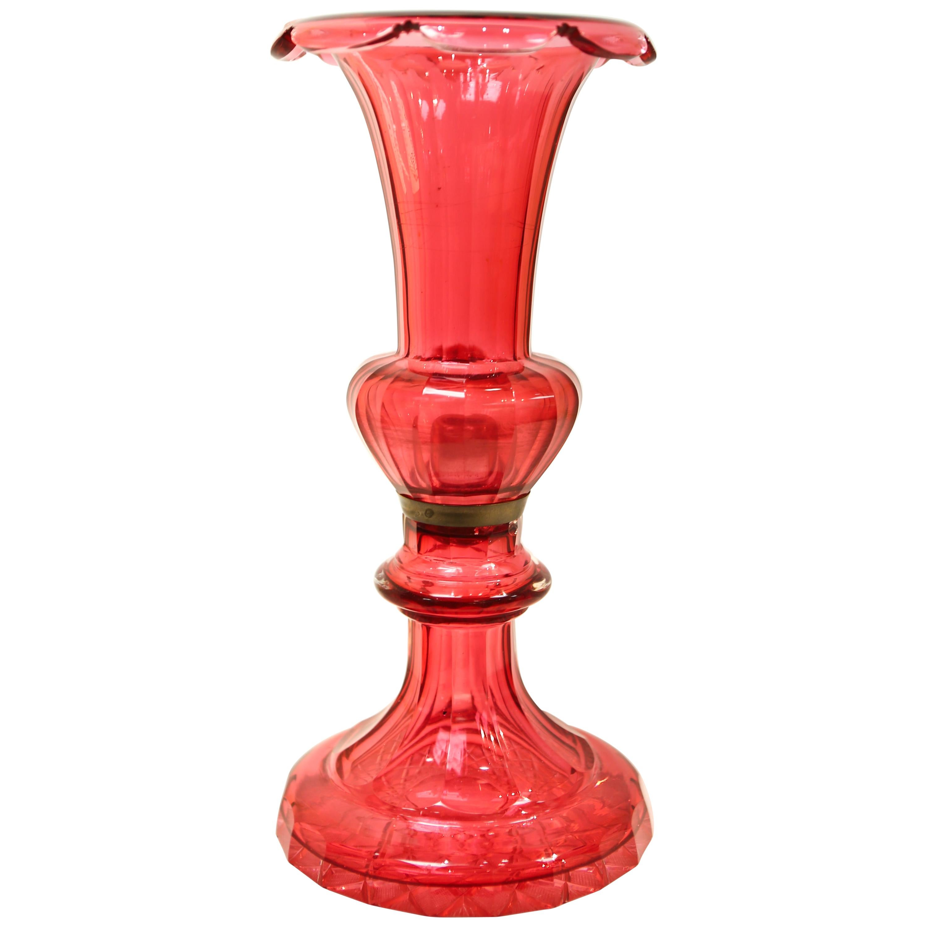 19th Century Ruby to Clear CutGlass Vase For Sale at 1stDibs