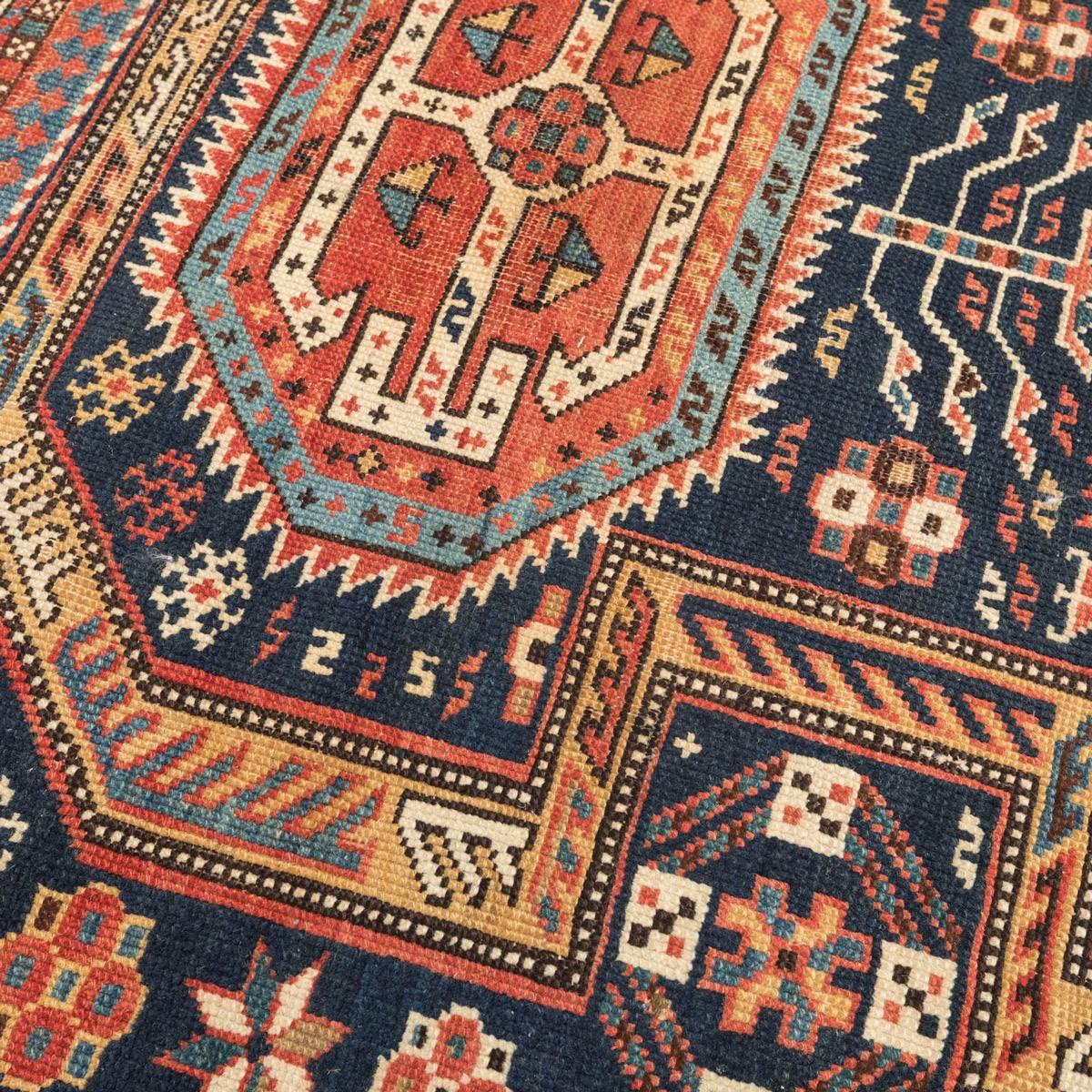 19th Century Caucasus Rug, Shirvan with Geometric Design, circa 1890. In Excellent Condition In MADRID, ES