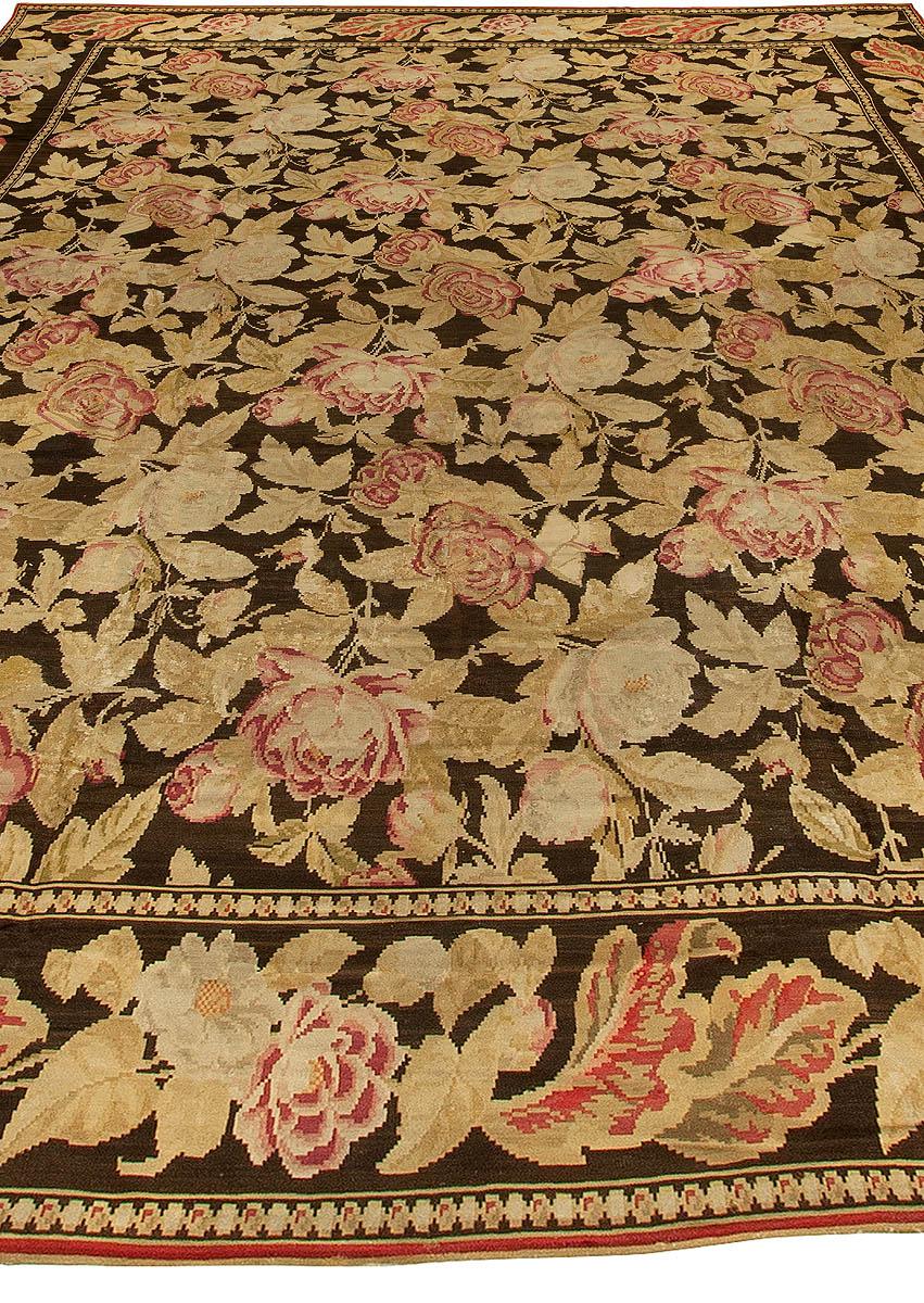 19th Century Russian Bessarabian Botanic Wool Rug In Good Condition For Sale In New York, NY