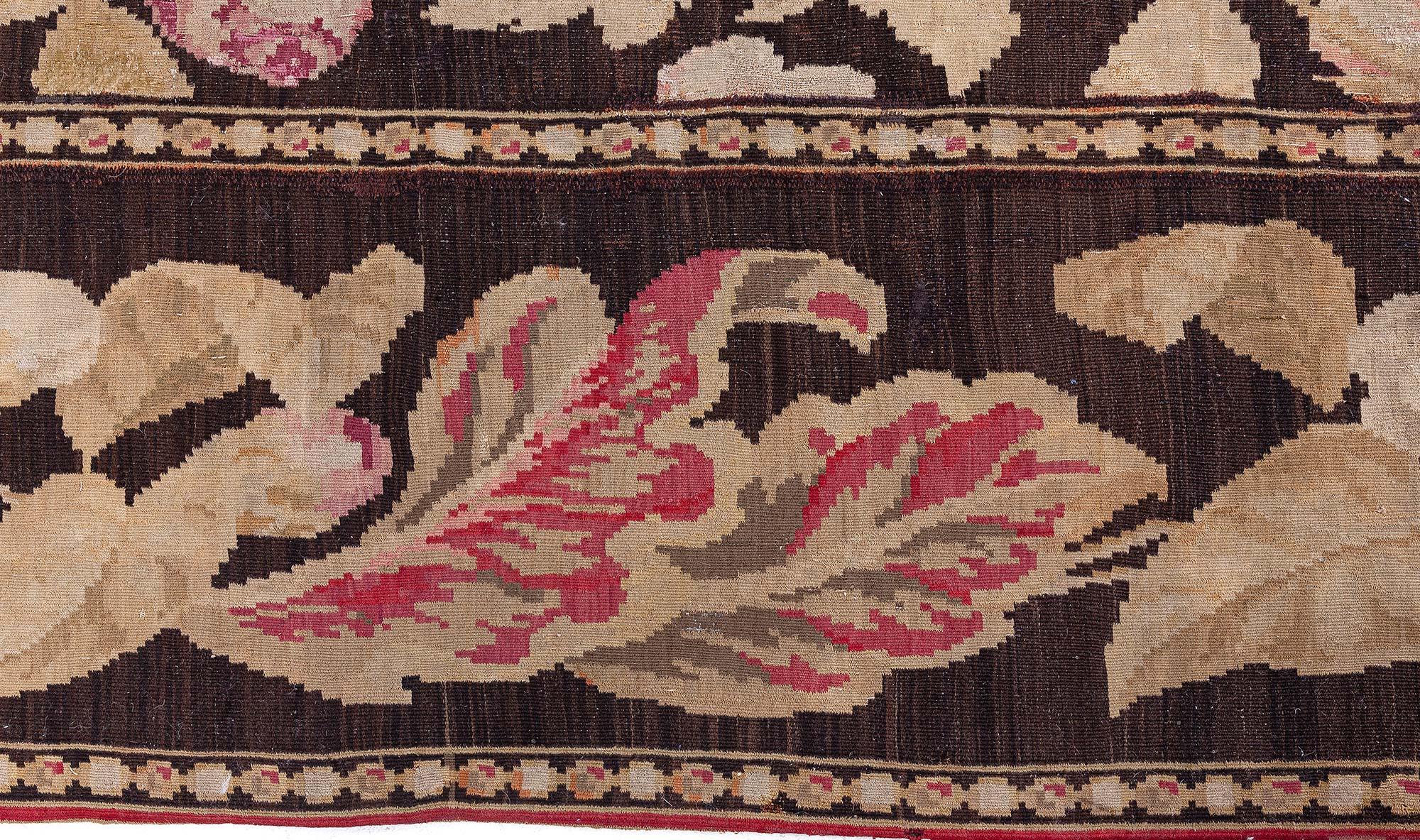 19. Jahrhundert Russisch-Bessarabien beige botanischer handgefertigter Wollteppich
Größe: 11'4