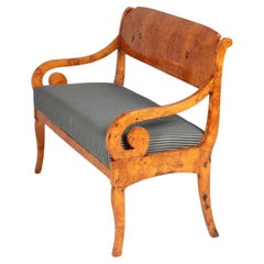 Banc Biedermeier russe du XIXe siècle, en bois de bourgogne, vers 1835