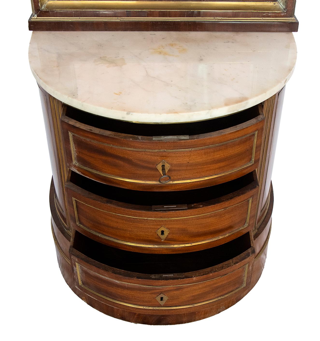 19th Century Russian Biedermeier Mahogany Commode Chest of Drawers Mirror In Good Condition For Sale In Roma, RM
