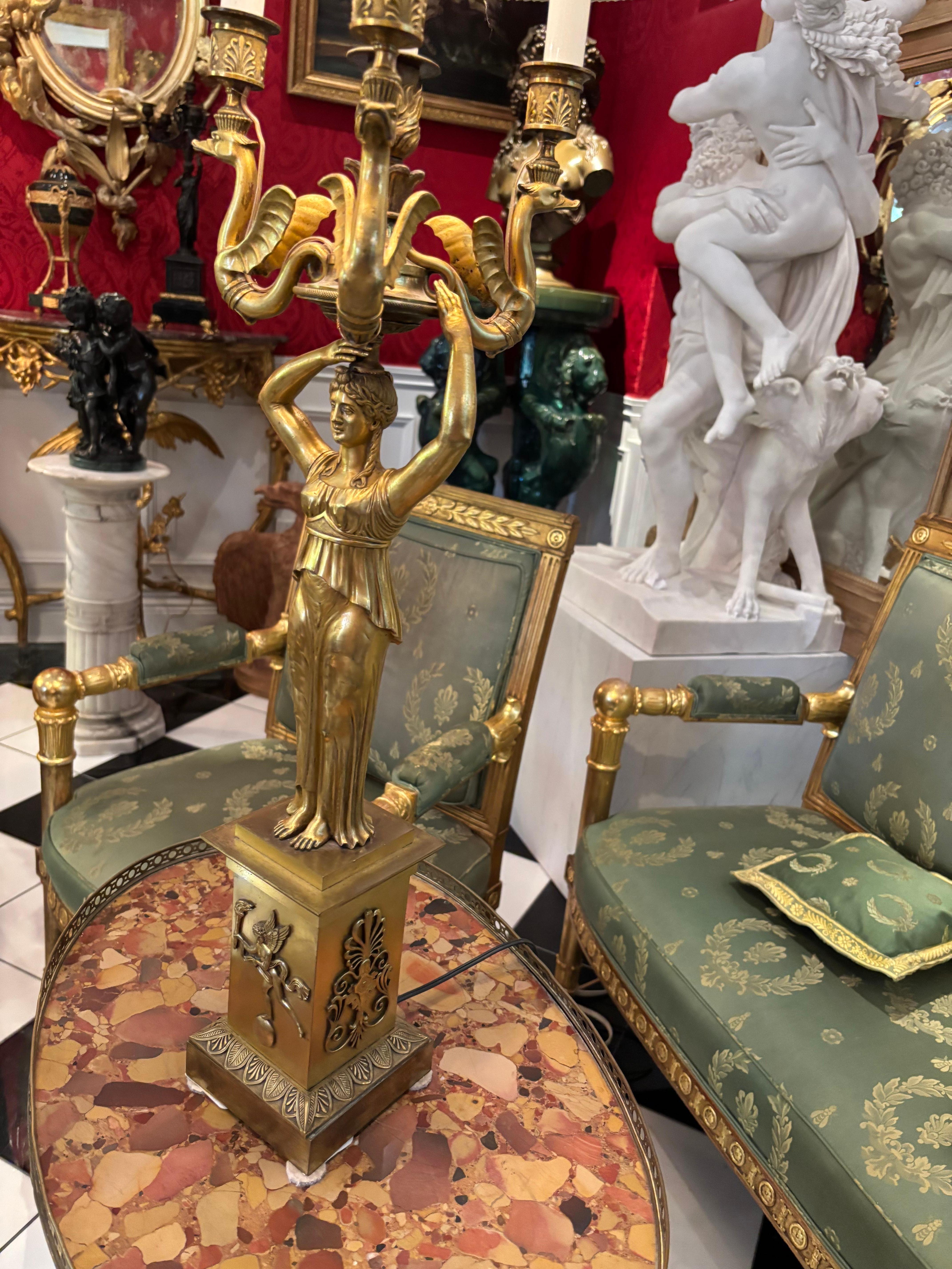 Lámpara candelabro de bronce dorado del Imperio Ruso del siglo XIX en venta 9