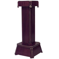 Pedestal neoclásico ruso del siglo XIX de caoba con herrajes de latón