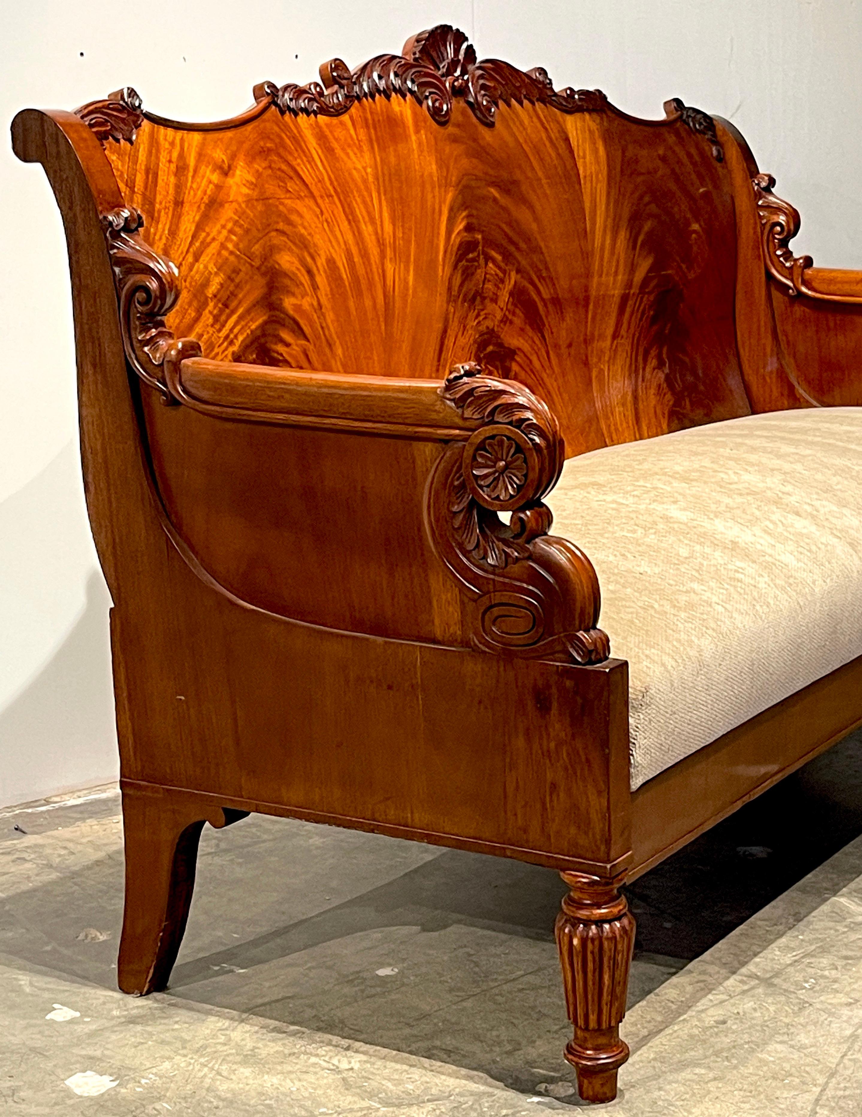 19th Century Russian Neoclassical Flame Mahogany Sofa  For Sale 6