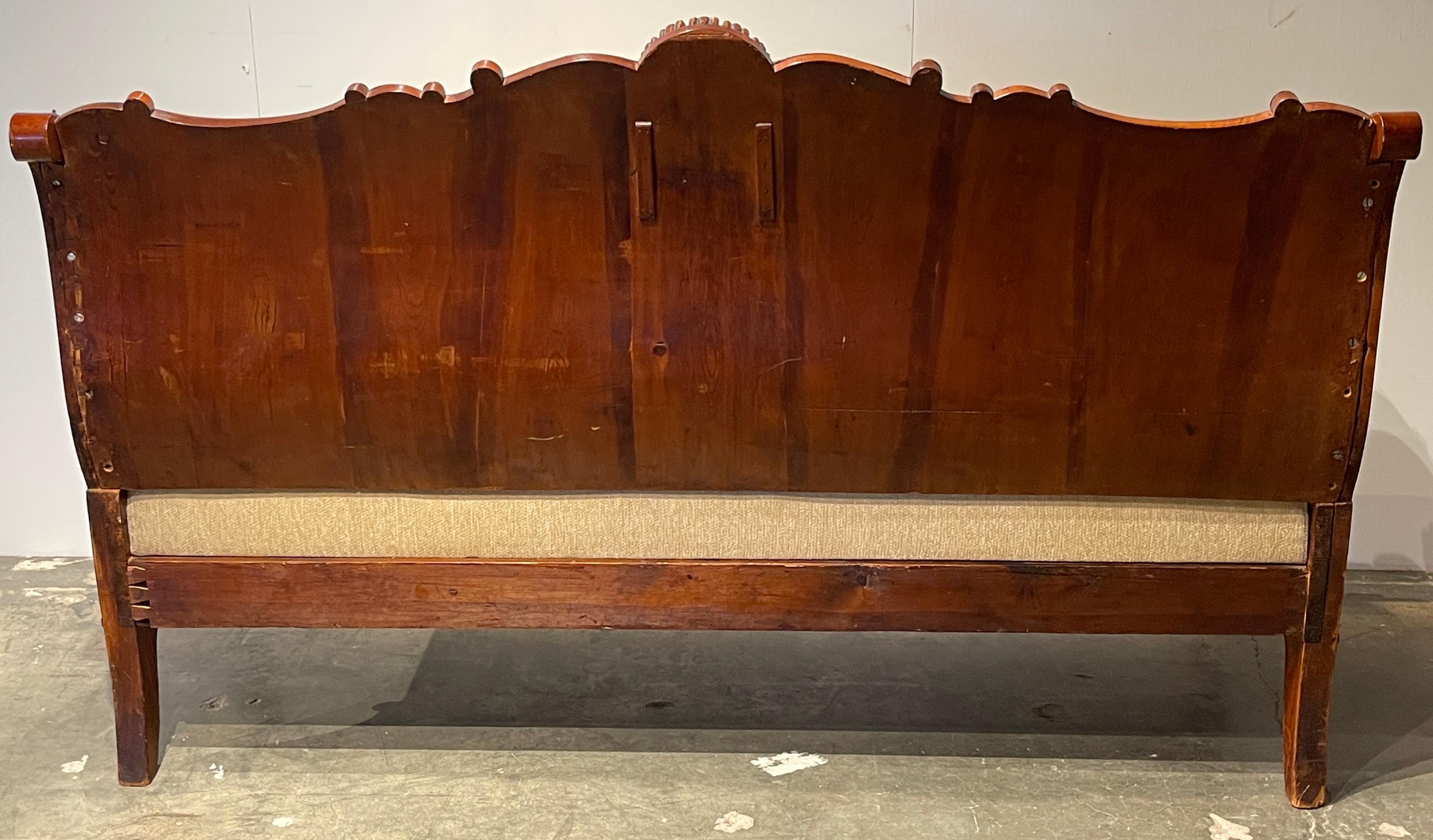 19th Century Russian Neoclassical Flame Mahogany Sofa For Sale 5