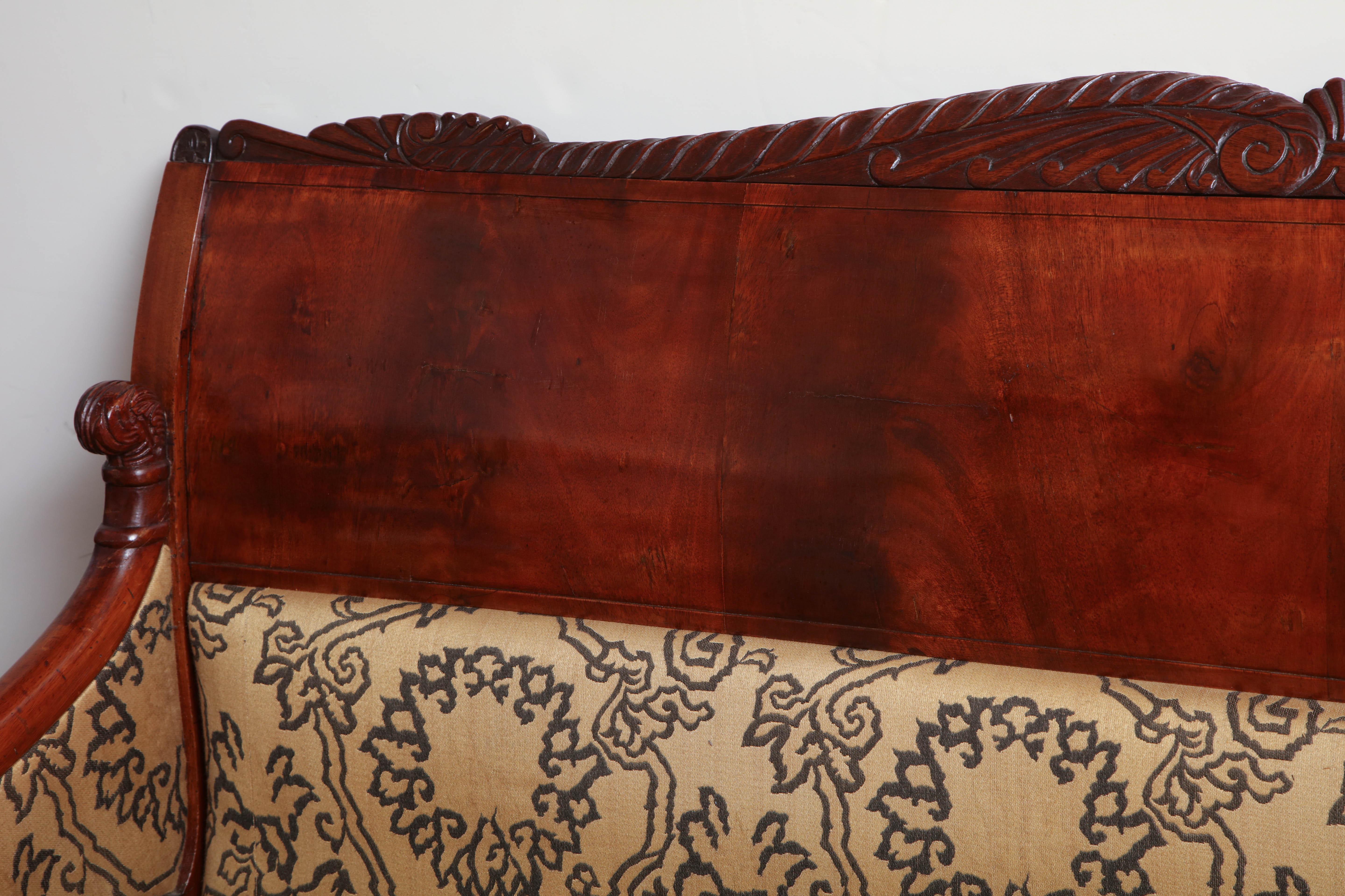 19th Century Russian Neoclassical Sofa In Good Condition In New York, NY