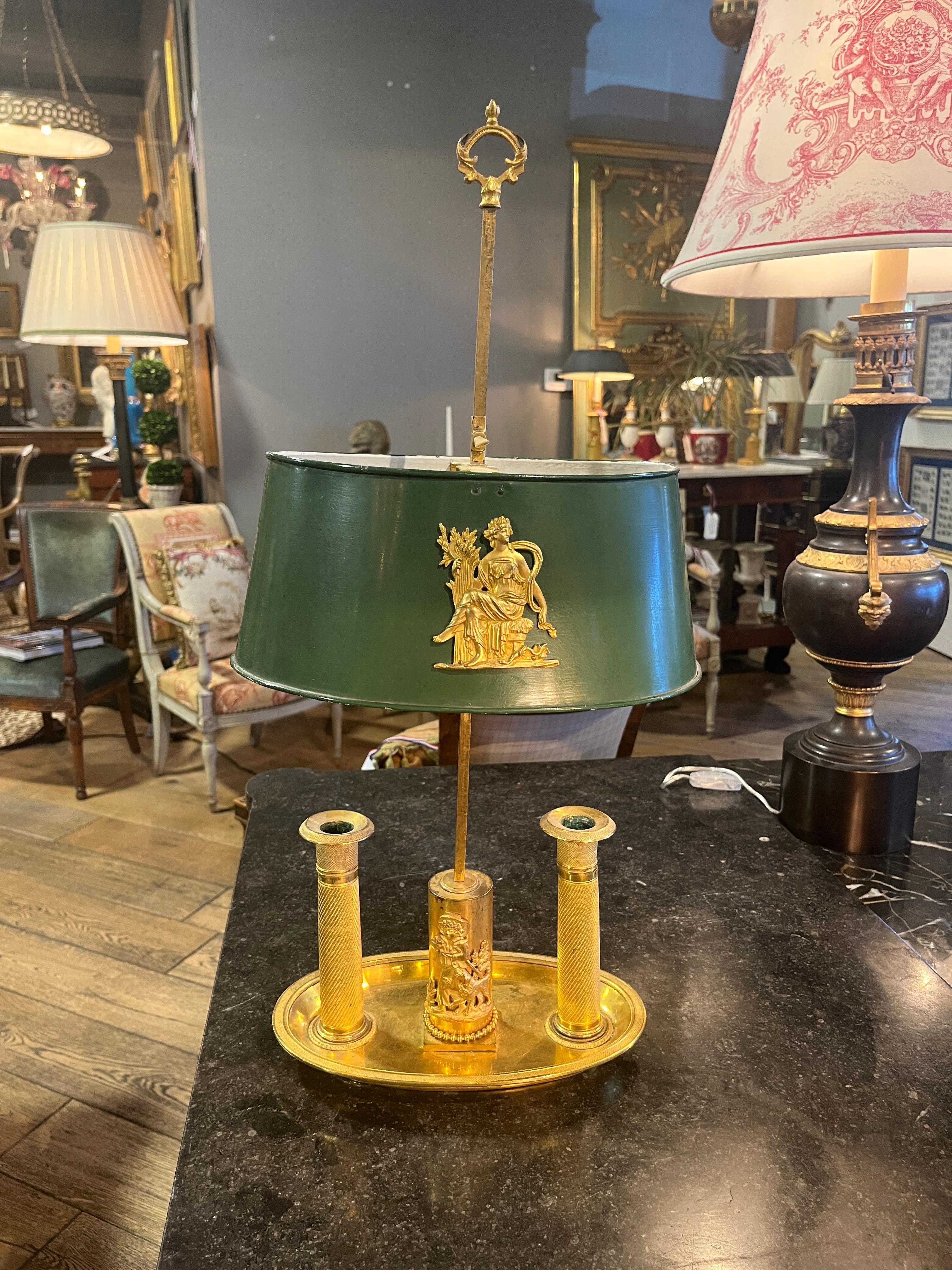 Stile impero 19th Century Russian Ormolu Bouillotte Lamp in vendita