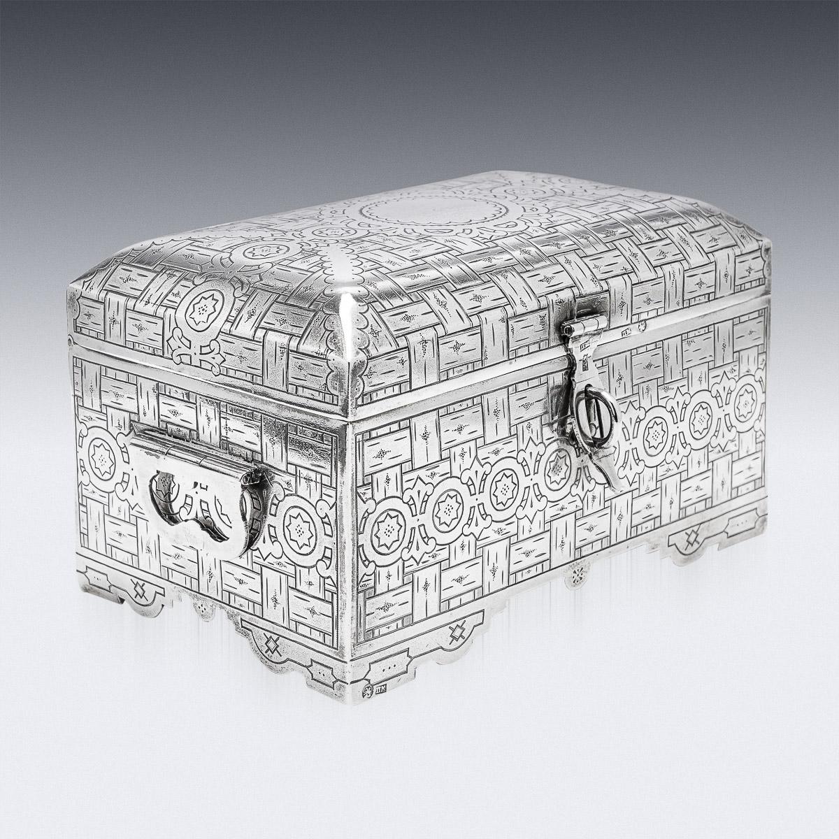 19th Century Russian Solid Silver Trompe L'oeil Box, Moscow, c.1891 1