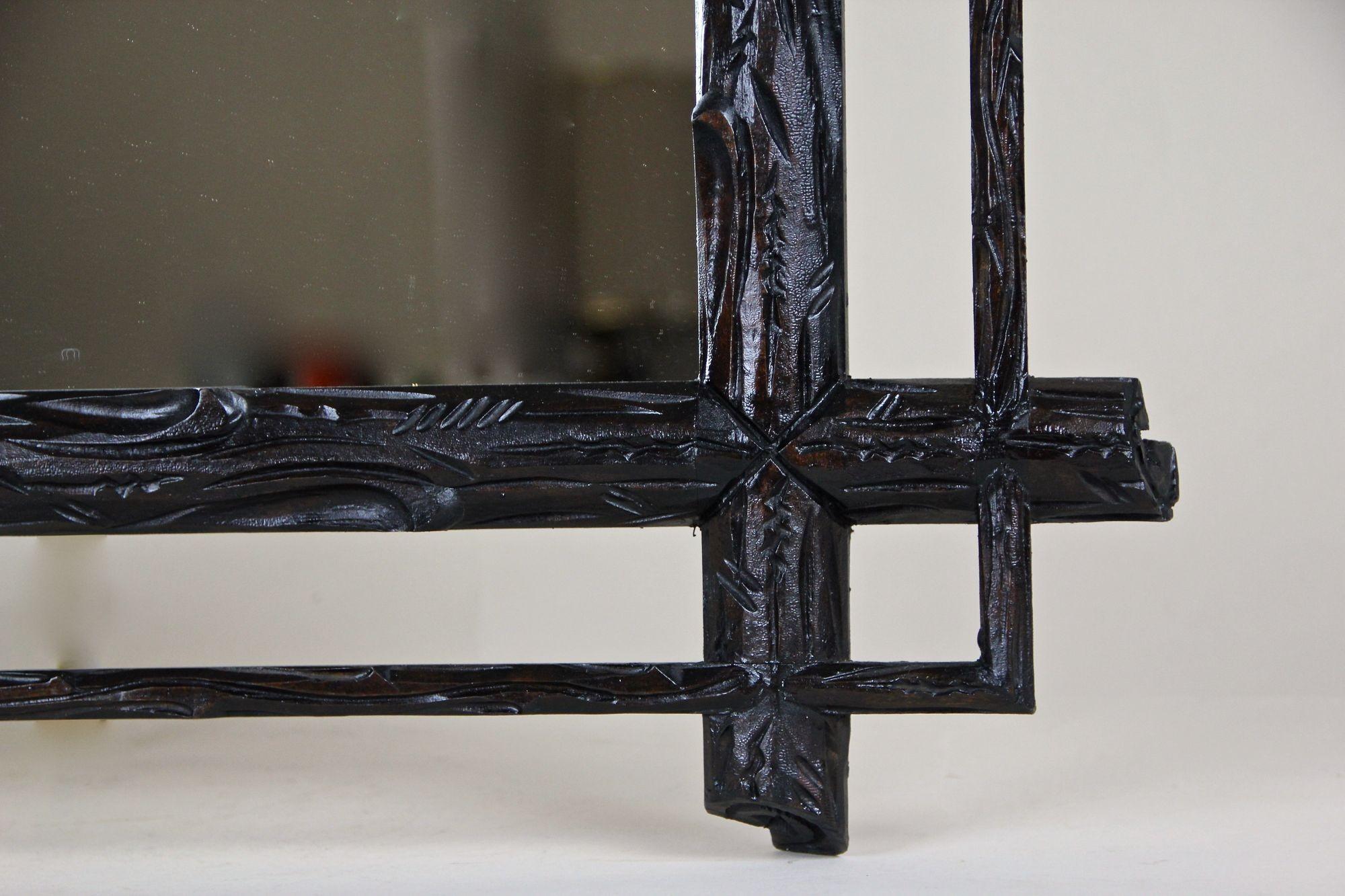 Specchio rustico Black Forest del XIX secolo, intagliato a mano, Austria, circa 1880 in vendita 1