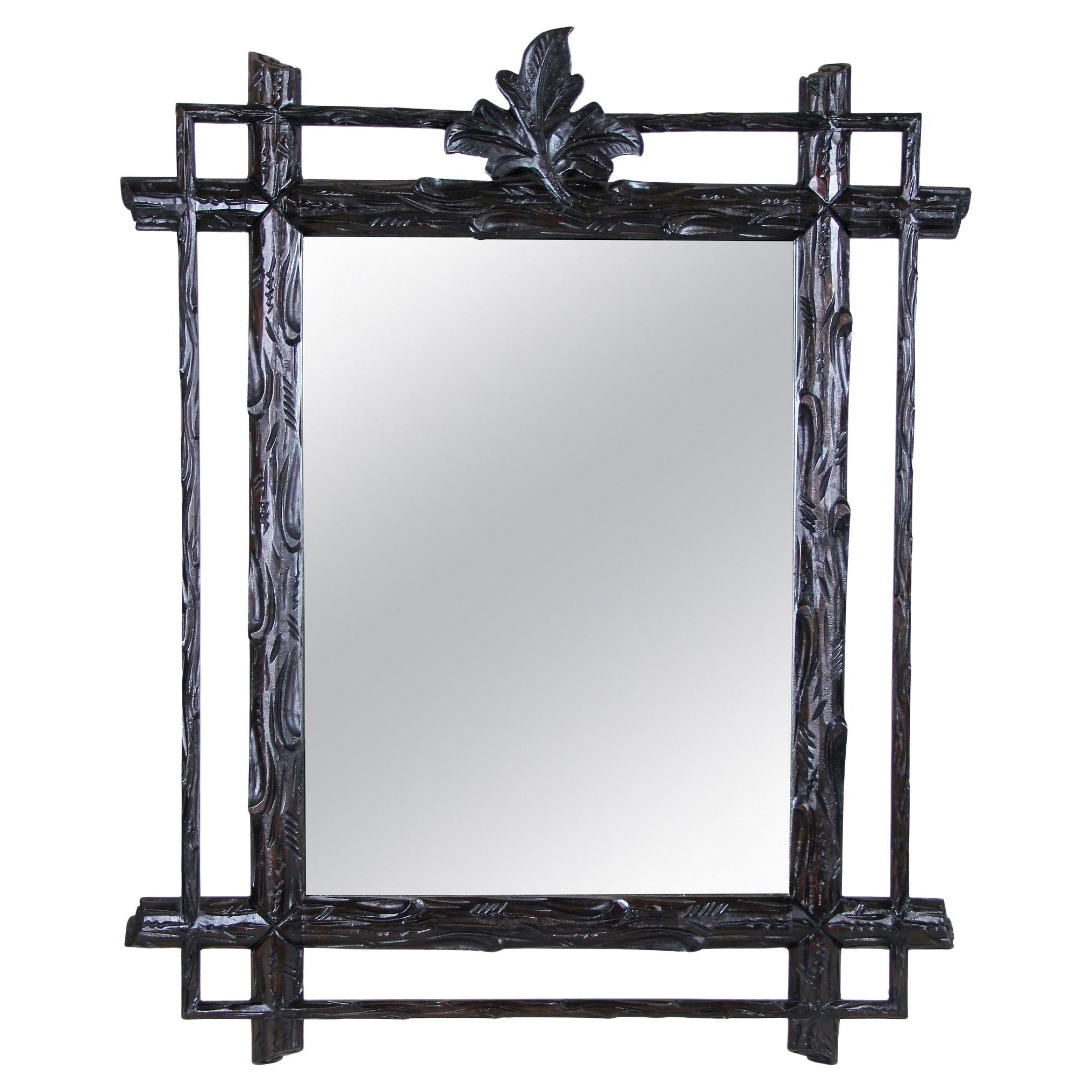 Miroir rustique du XIXe siècle de Black Forest, sculpté à la main, Autriche, vers 1880