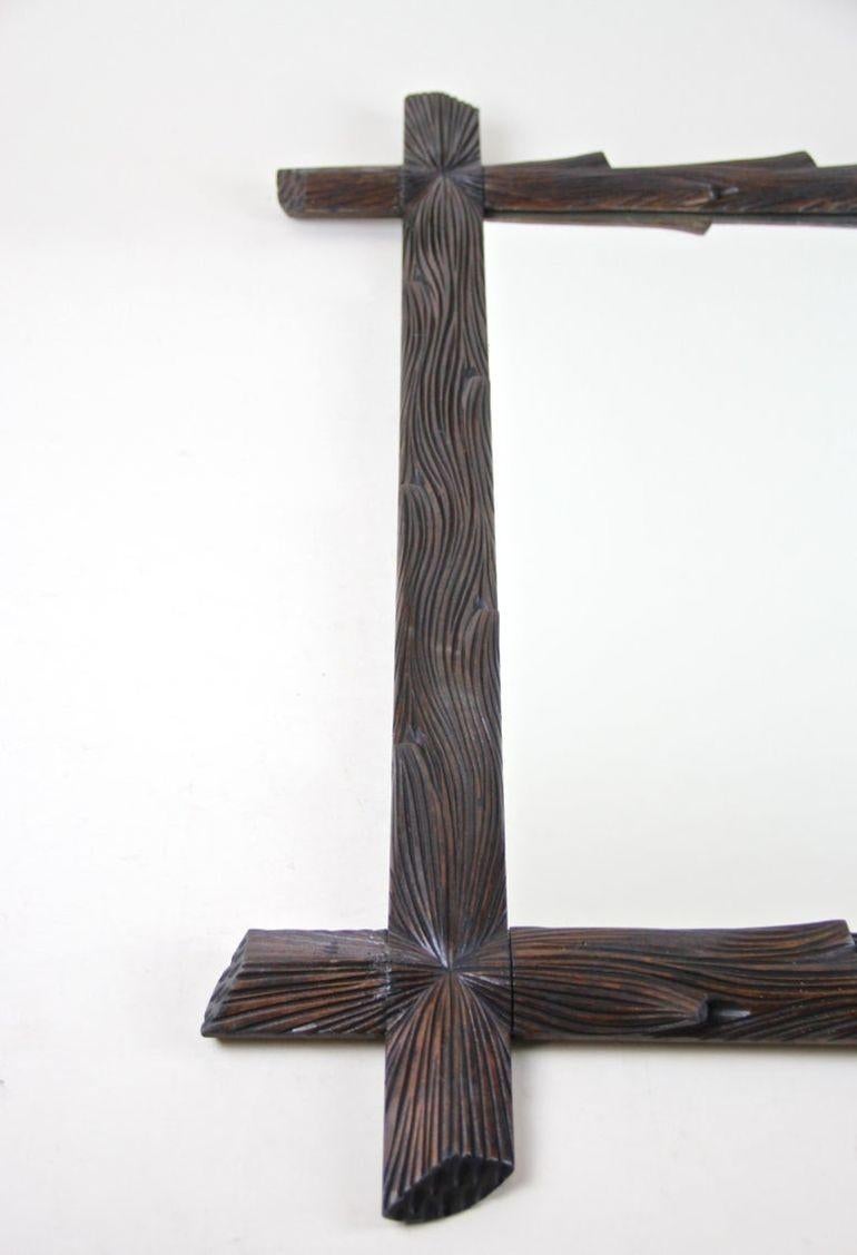 Miroir rustique du 19e siècle de Black Forest, sculpté à la main, Autriche vers 1890 en vente 4