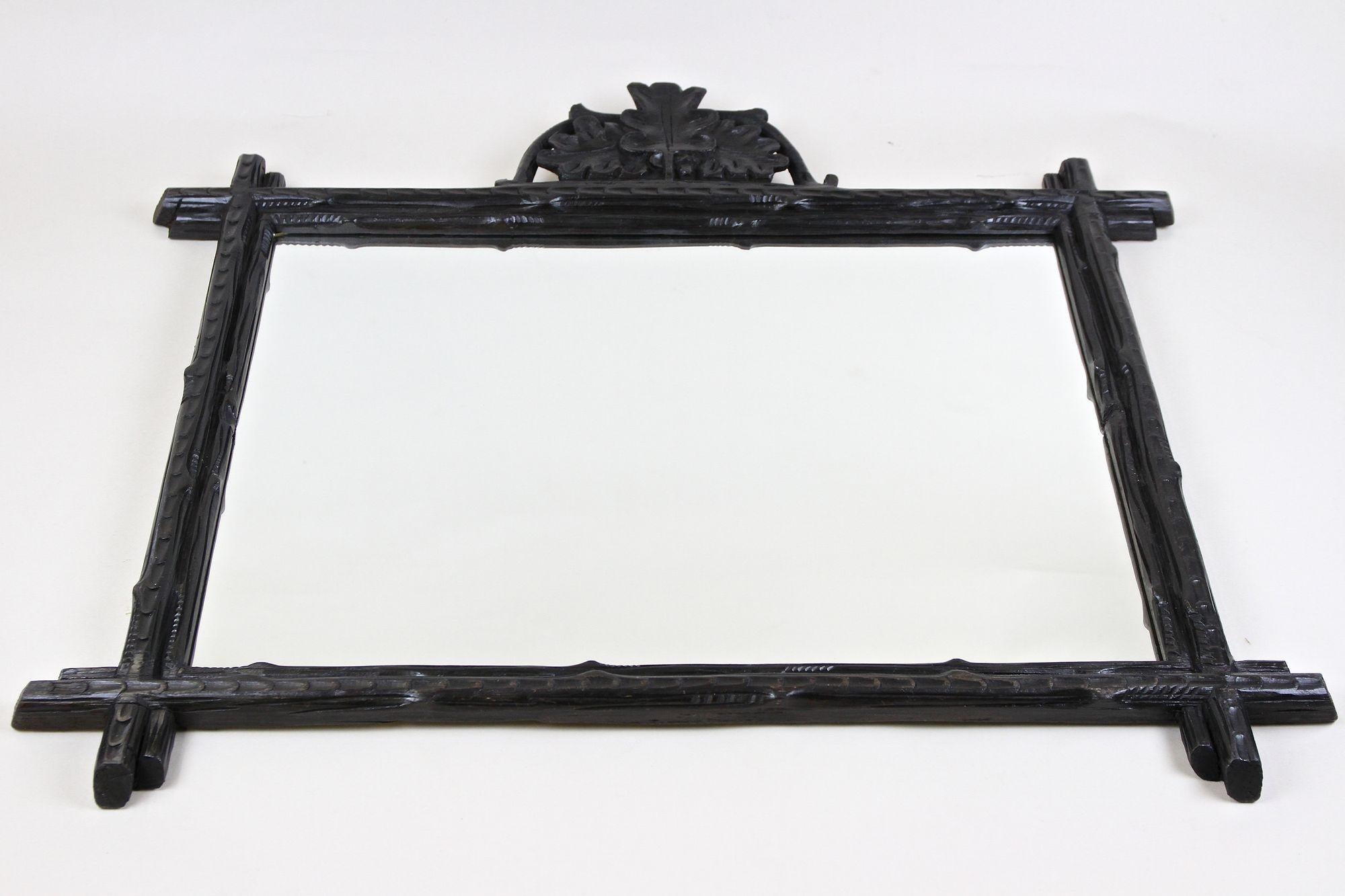 Specchio rustico Black Forest del XIX secolo con foglie di Oak, Austria circa 1870 in vendita 4