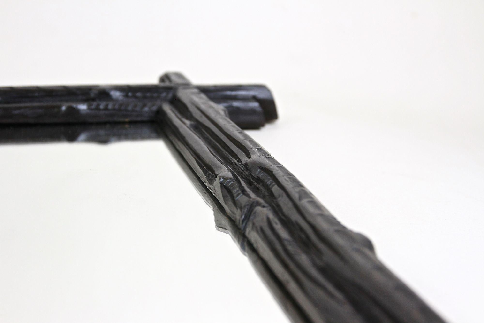 Specchio rustico Black Forest del XIX secolo con foglie di Oak, Austria circa 1870 in vendita 12