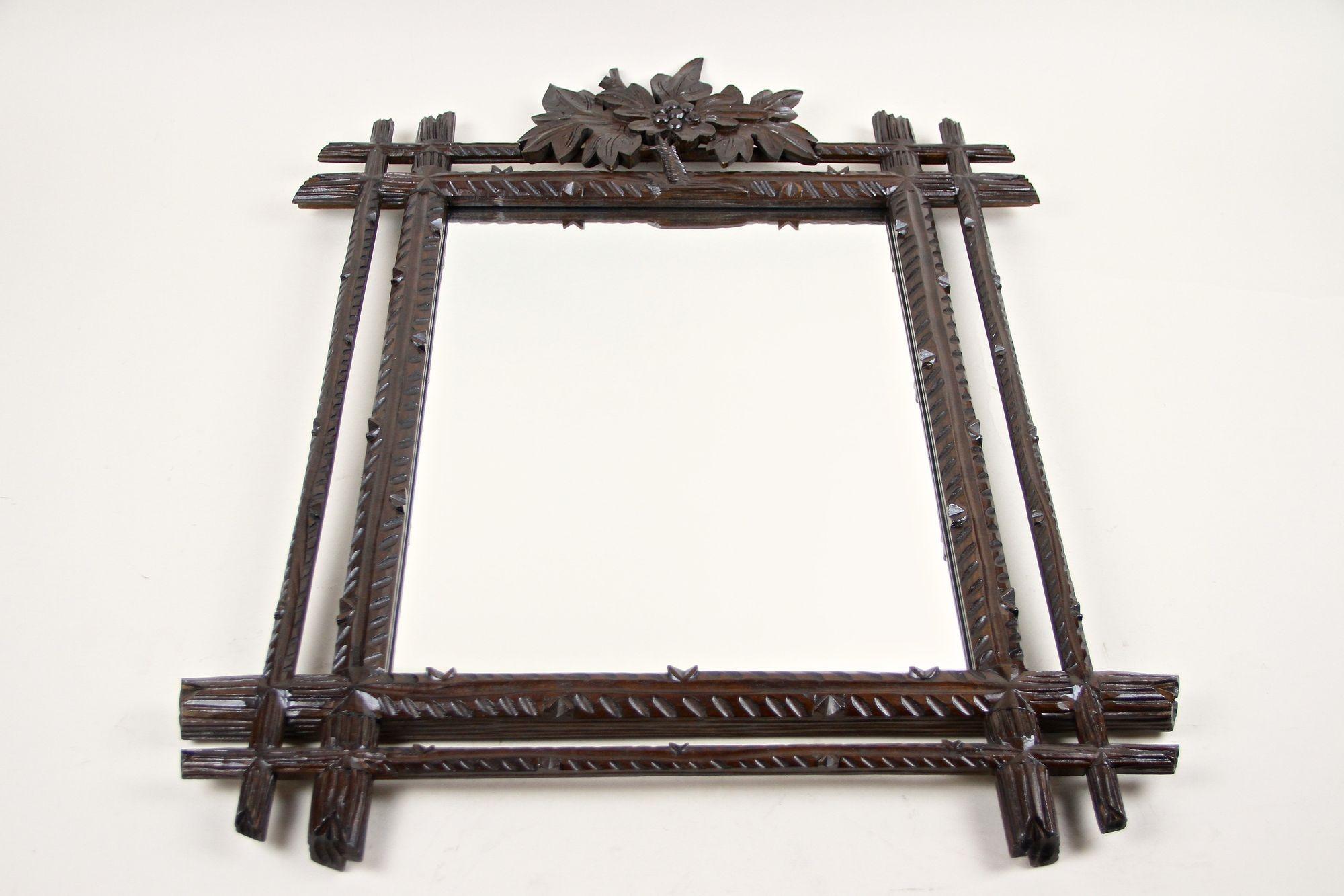19th Century Rustic Black Forest Wall Mirror with Double Frame, AT circa 1890 For Sale 6
