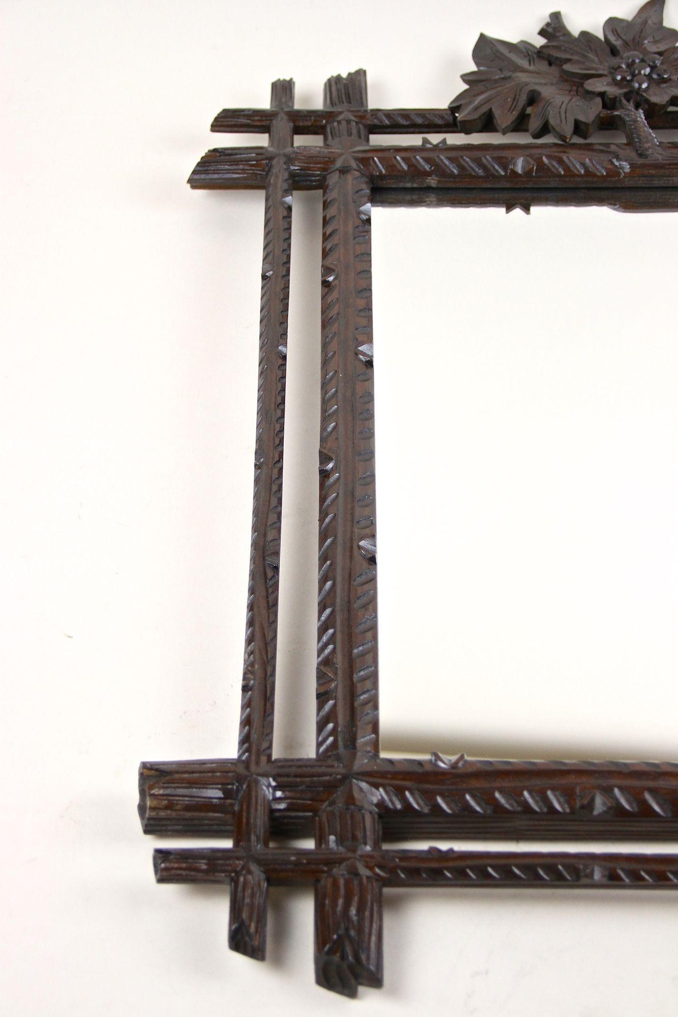 19th Century Rustic Black Forest Wall Mirror with Double Frame, AT circa 1890 For Sale 10