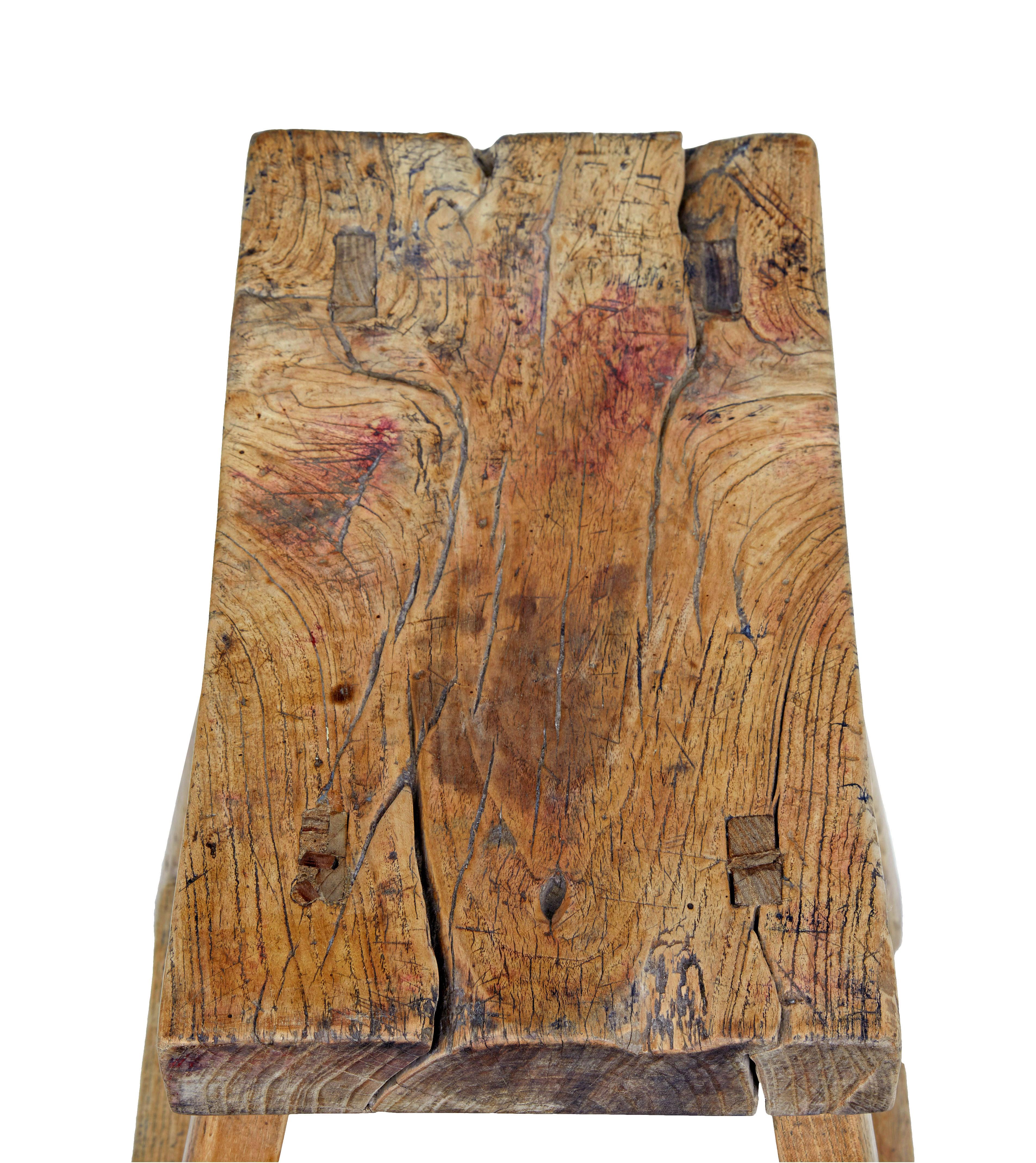 Qing Sgabello cinese rustico in legno duro del XIX secolo in vendita