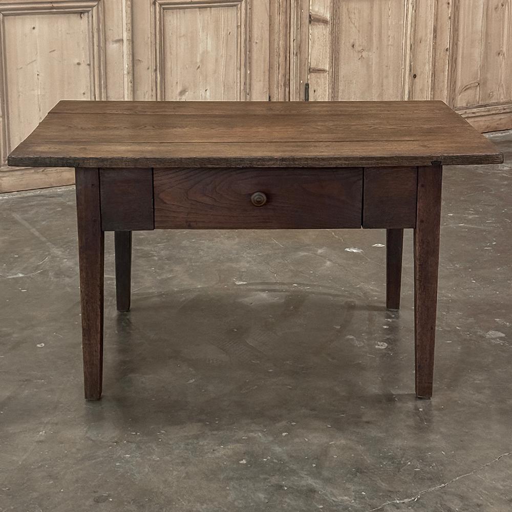 Table basse rustique française du 19e siècle en vente 7