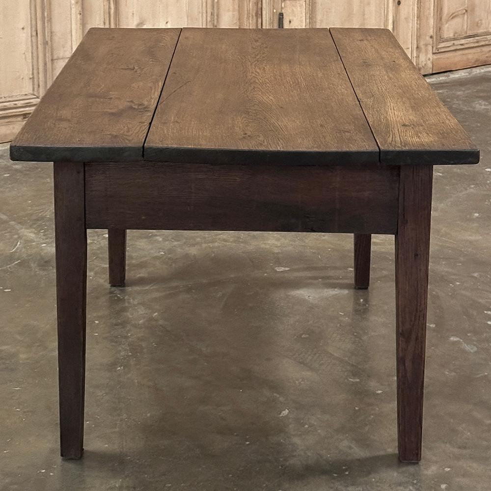 Table basse rustique française du 19e siècle en vente 1