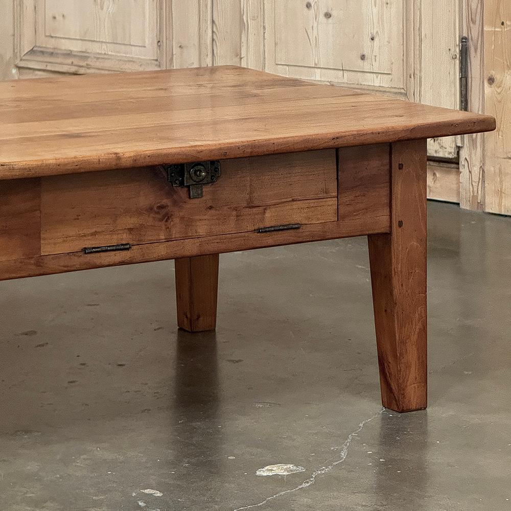 19th Century Rustic County French Pine Coffee Table For Sale 8