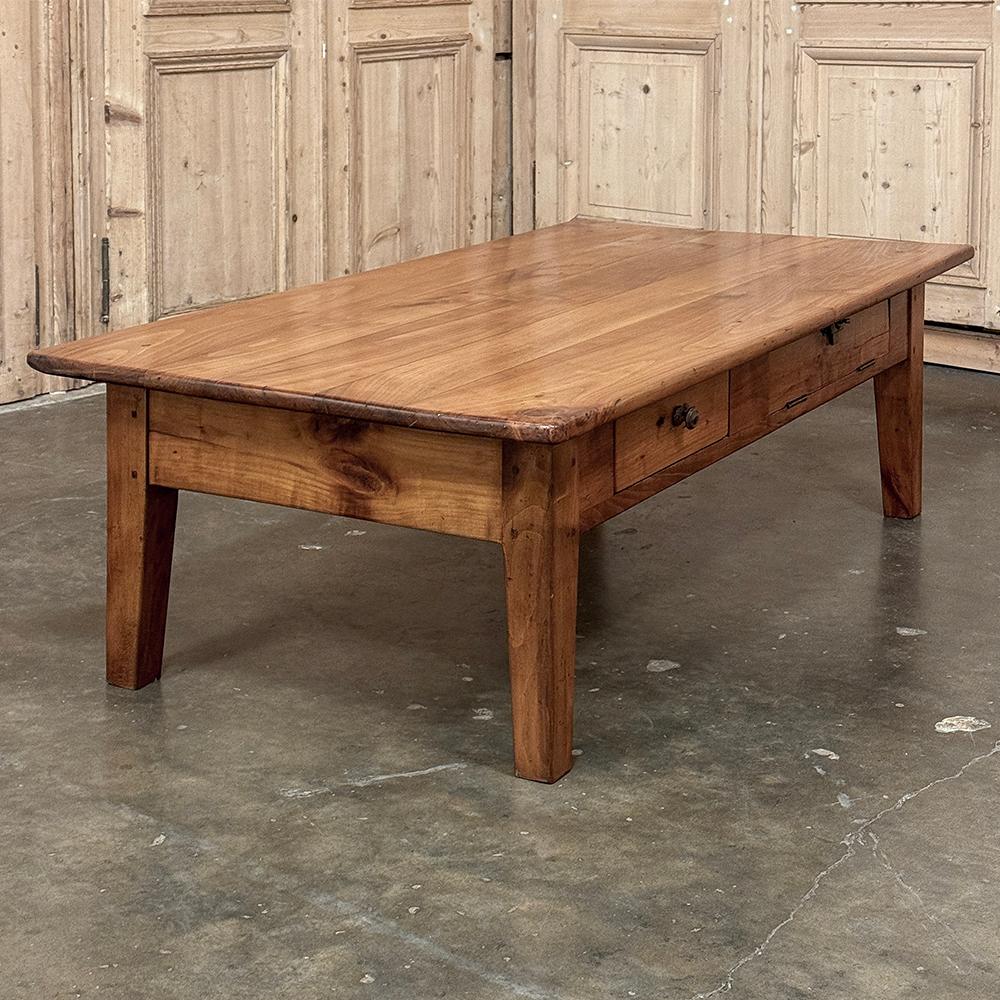 19th Century Rustic County French Pine Coffee Table For Sale 9