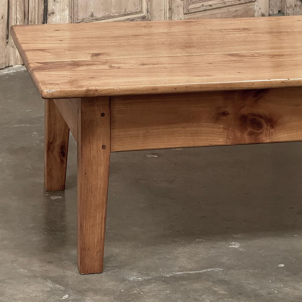 19th Century Rustic County French Pine Coffee Table For Sale 15