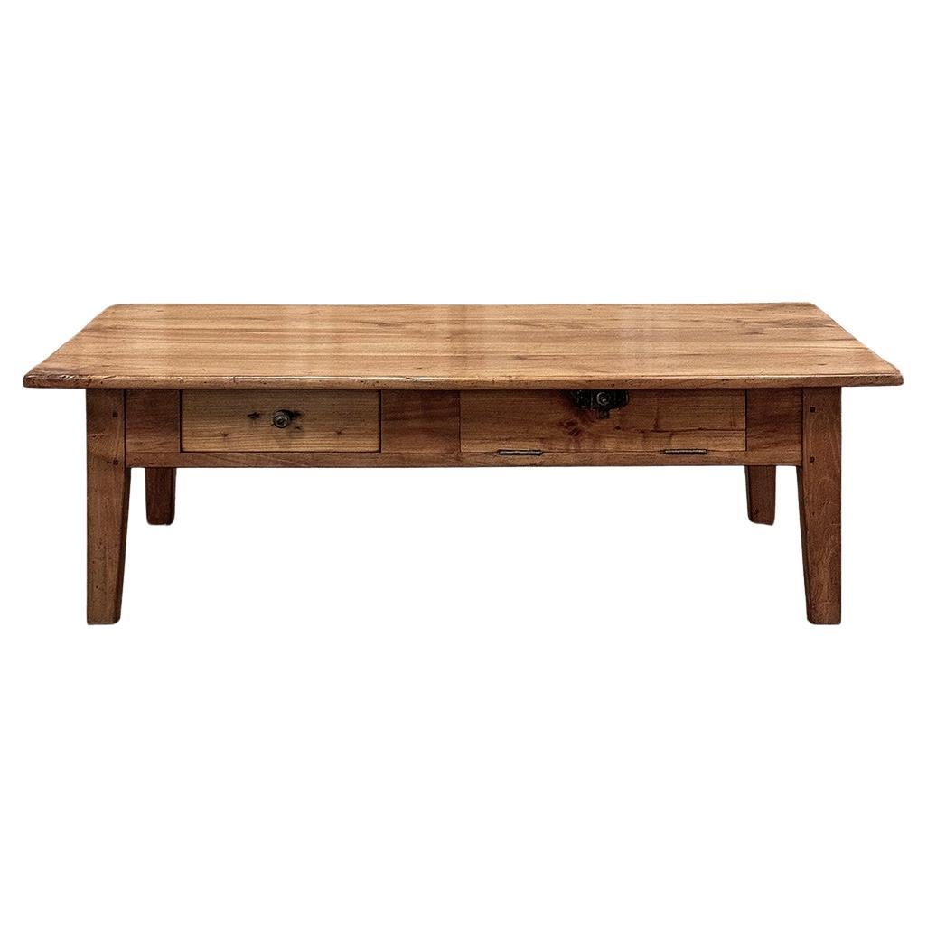19th Century Rustic County French Pine Coffee Table For Sale