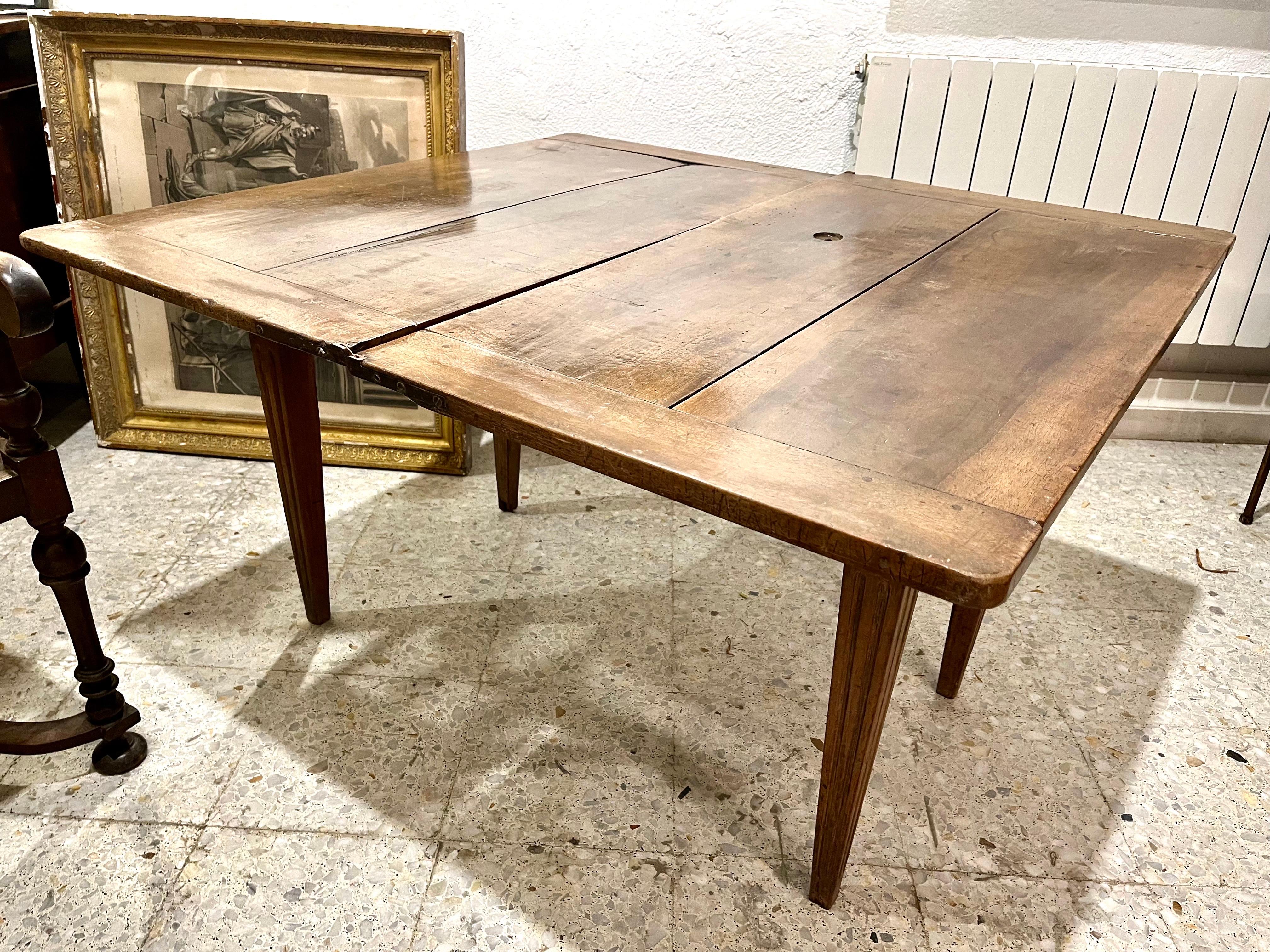 French 19th Century Rustic Extendable Walnut Table Louis XVI Style For Sale