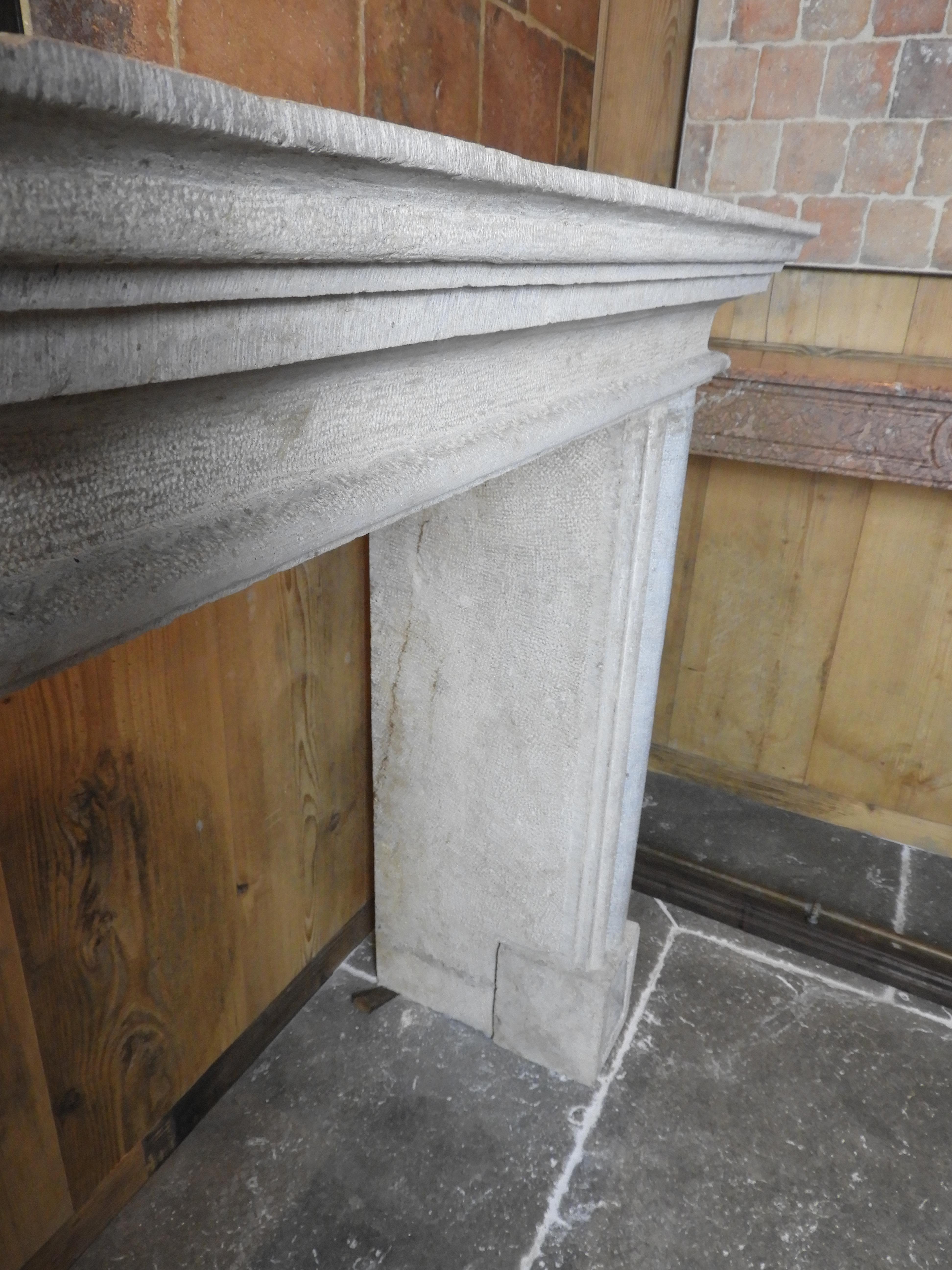 19th Century Rustic Fireplace in Hard French Limestone For Sale 6