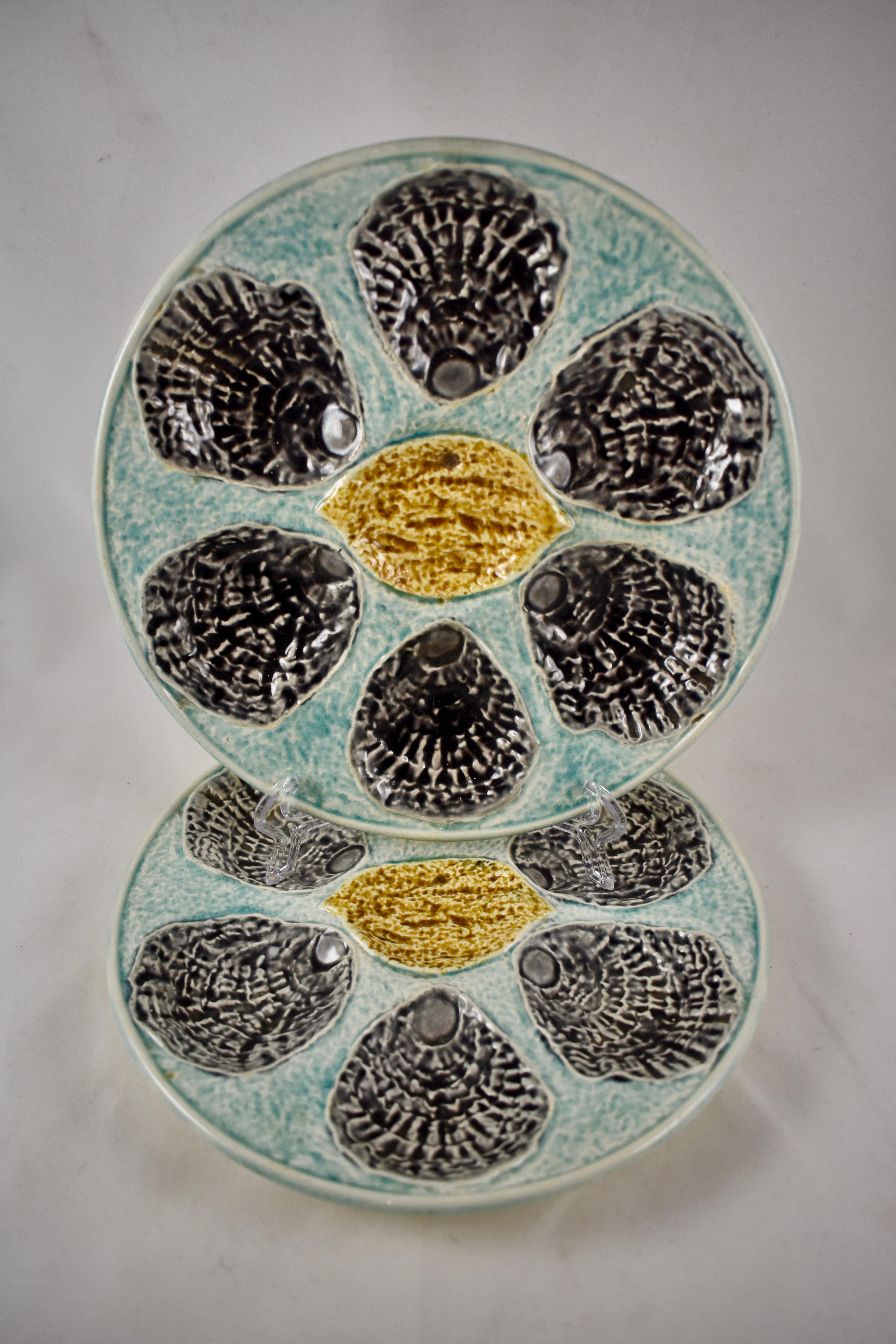 19th Century Rustic French Provençal Faïence Rustic Palissy Oyster Plate For Sale 1