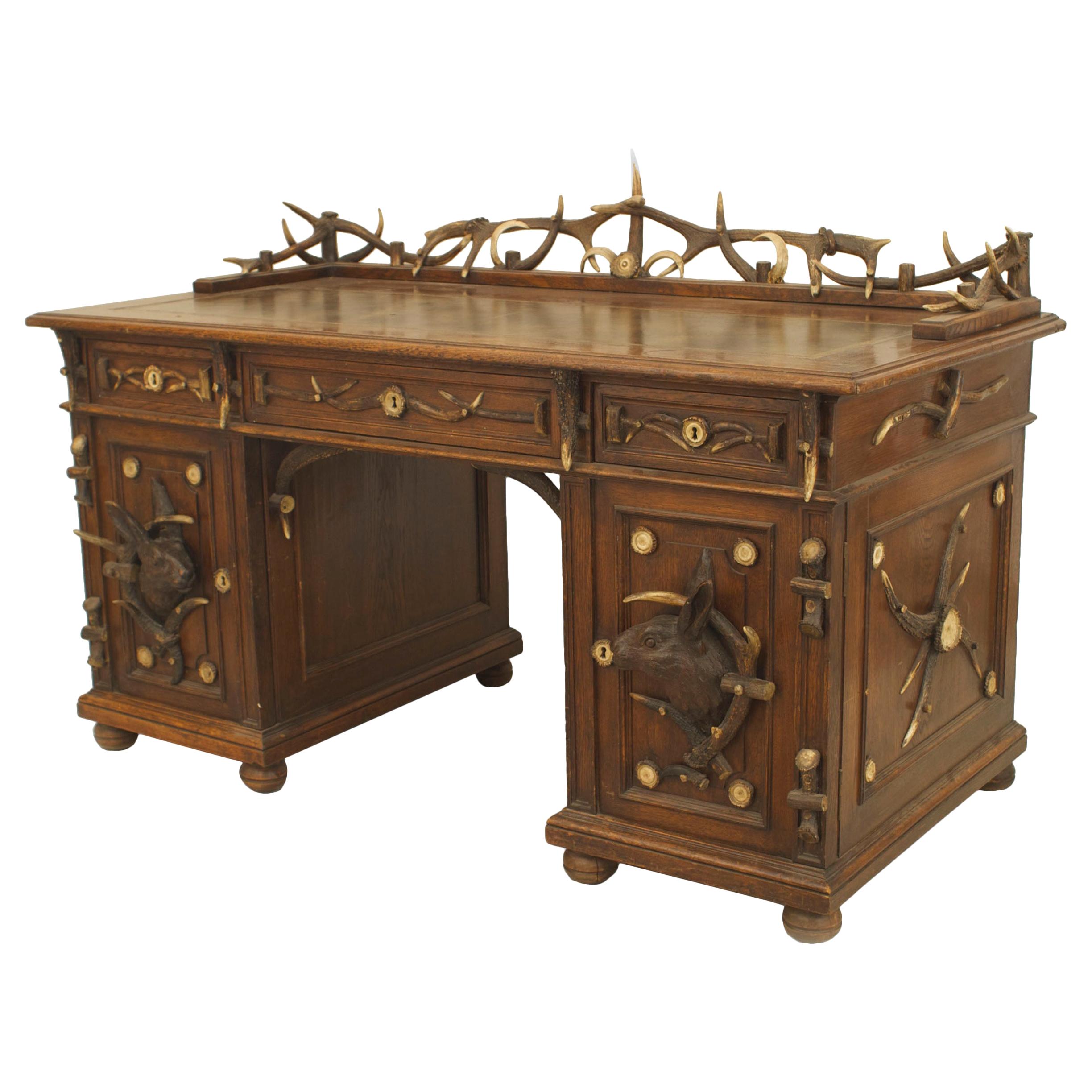 Rustic Continental Antler and Oak Kneehole Desk For Sale