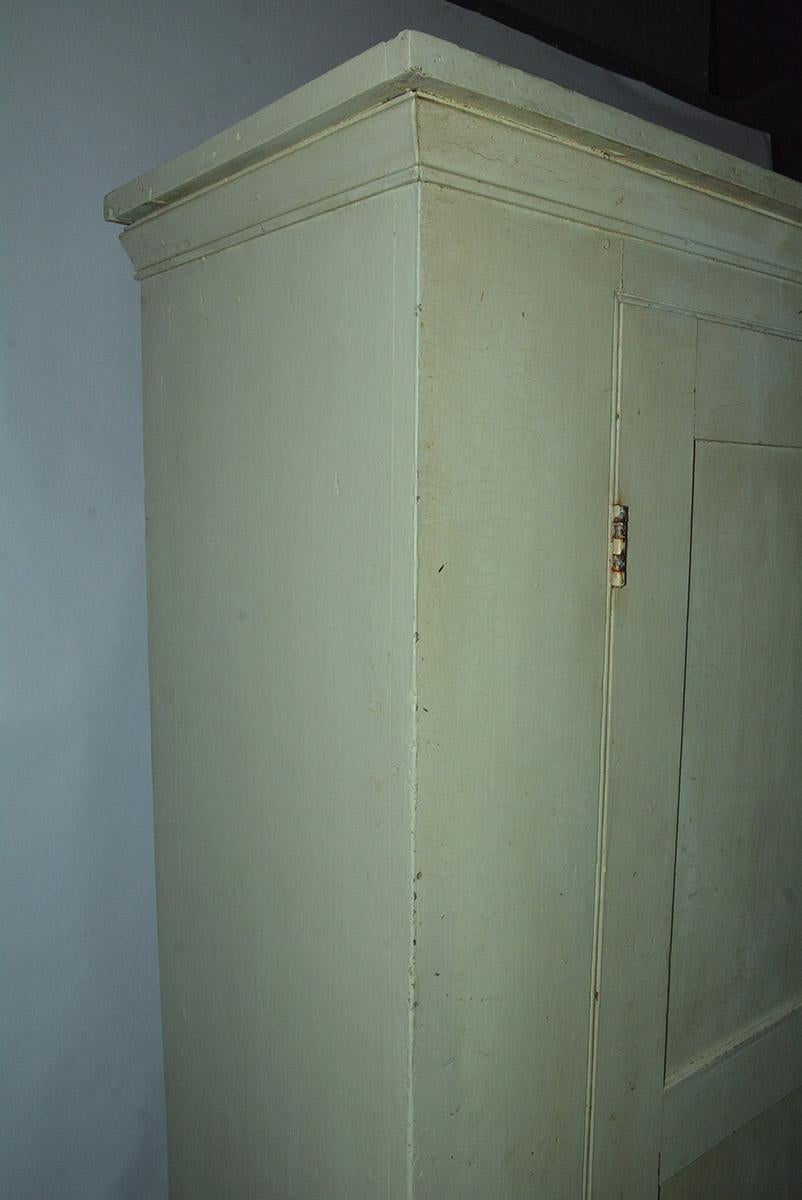 19th Century Rustic Hudson Valley Country Wall Cupboard 3