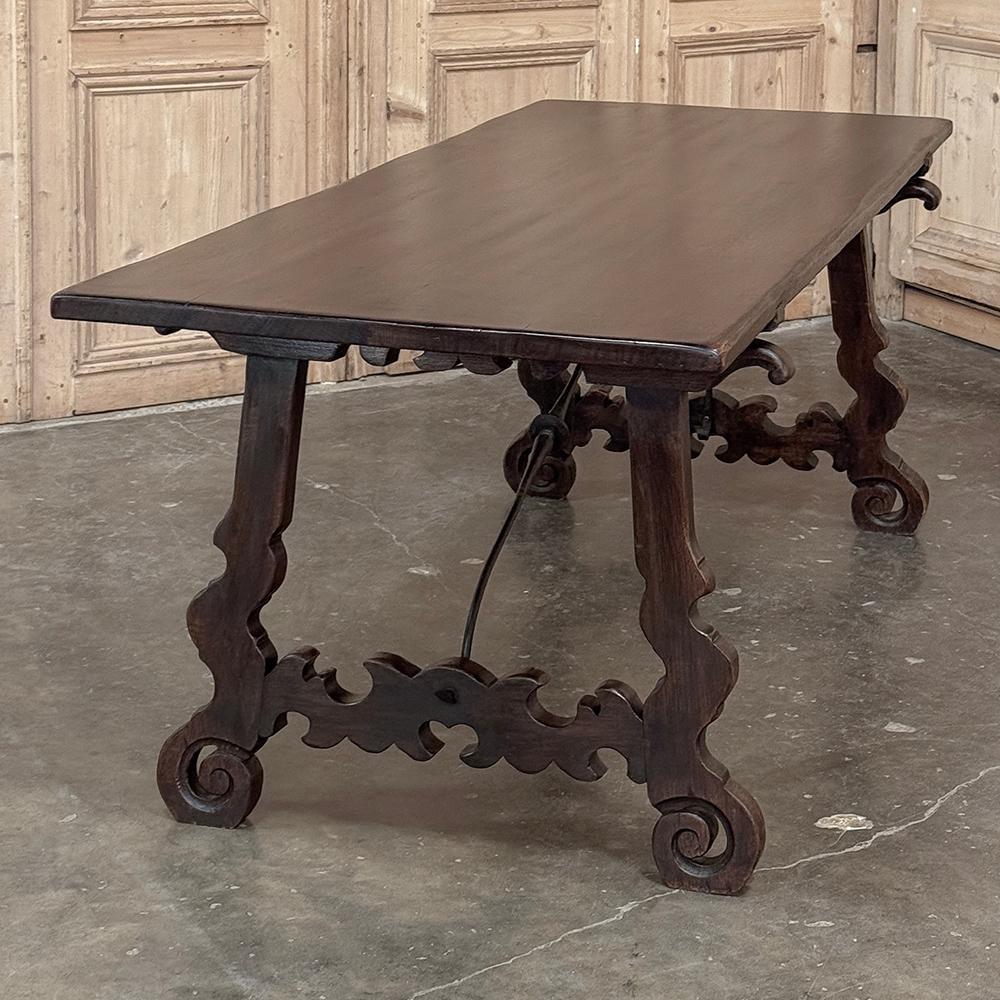 Table de salle à manger rustique italienne du 19e siècle en vente 7