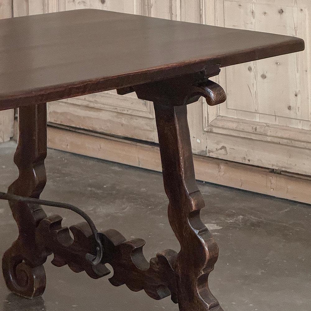 Table de salle à manger rustique italienne du 19e siècle en vente 2