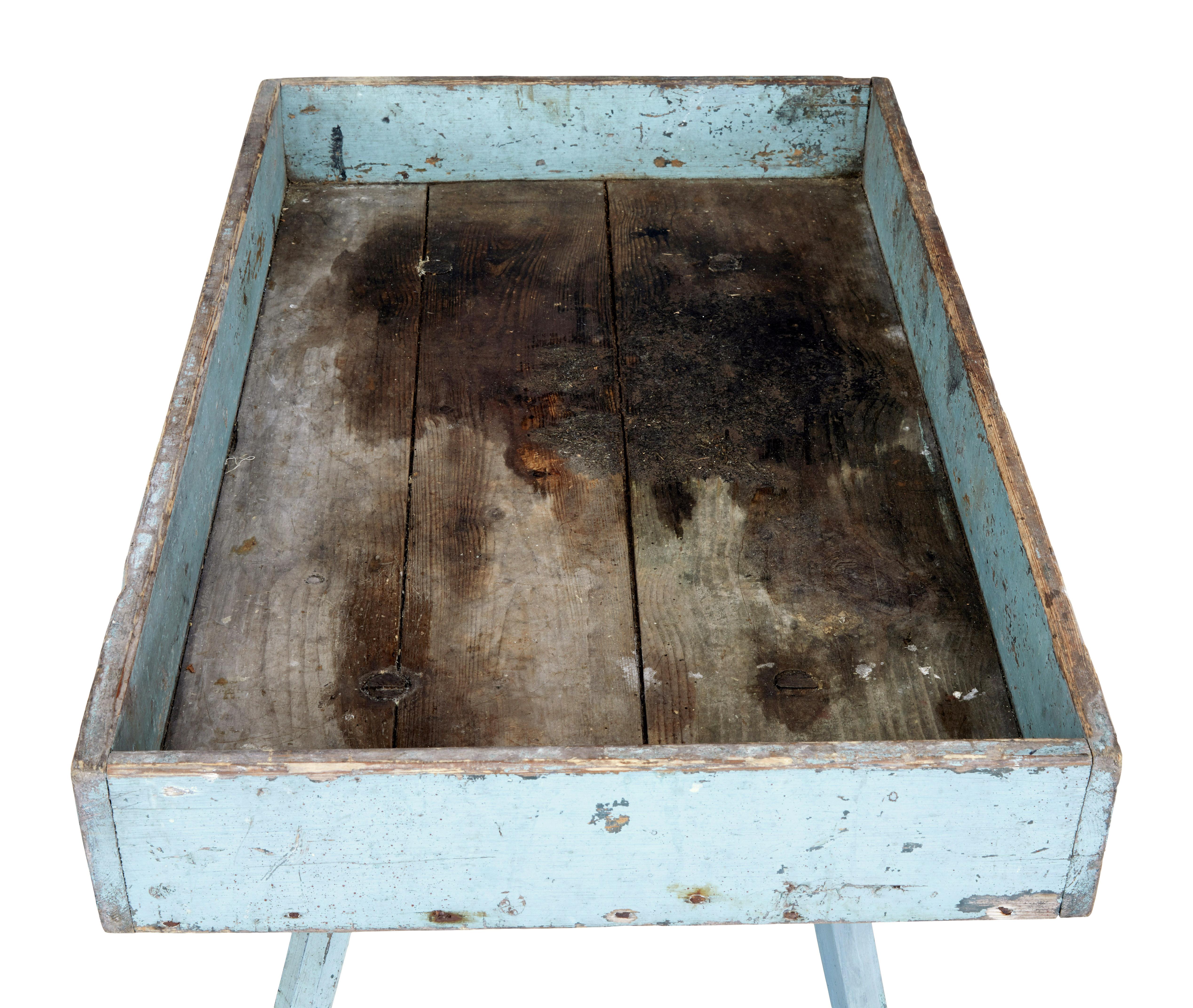Swedish 19th Century Rustic Painted Pine Garden Room Tray Table For Sale