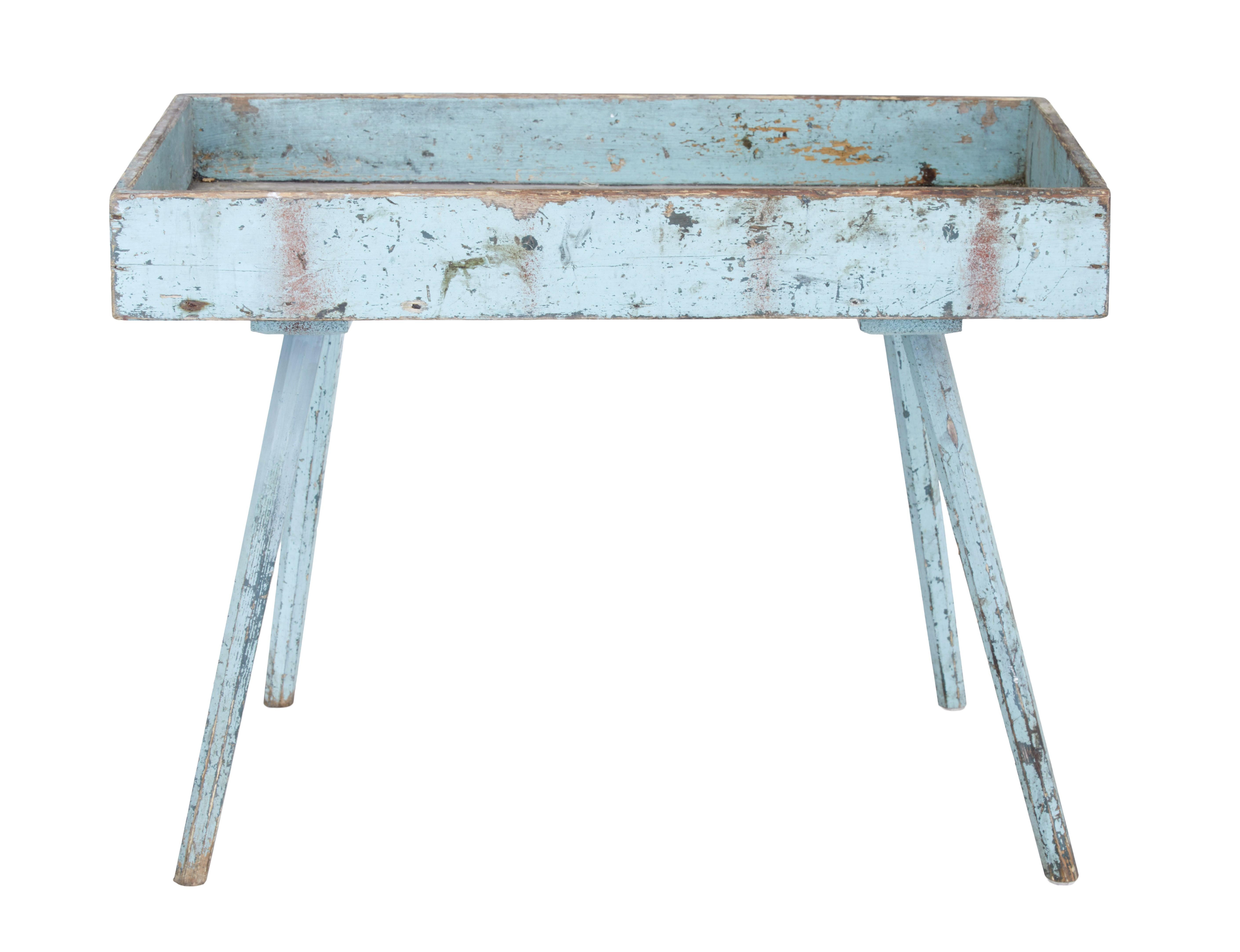 19th Century Rustic Painted Pine Garden Room Tray Table In Fair Condition For Sale In Debenham, Suffolk