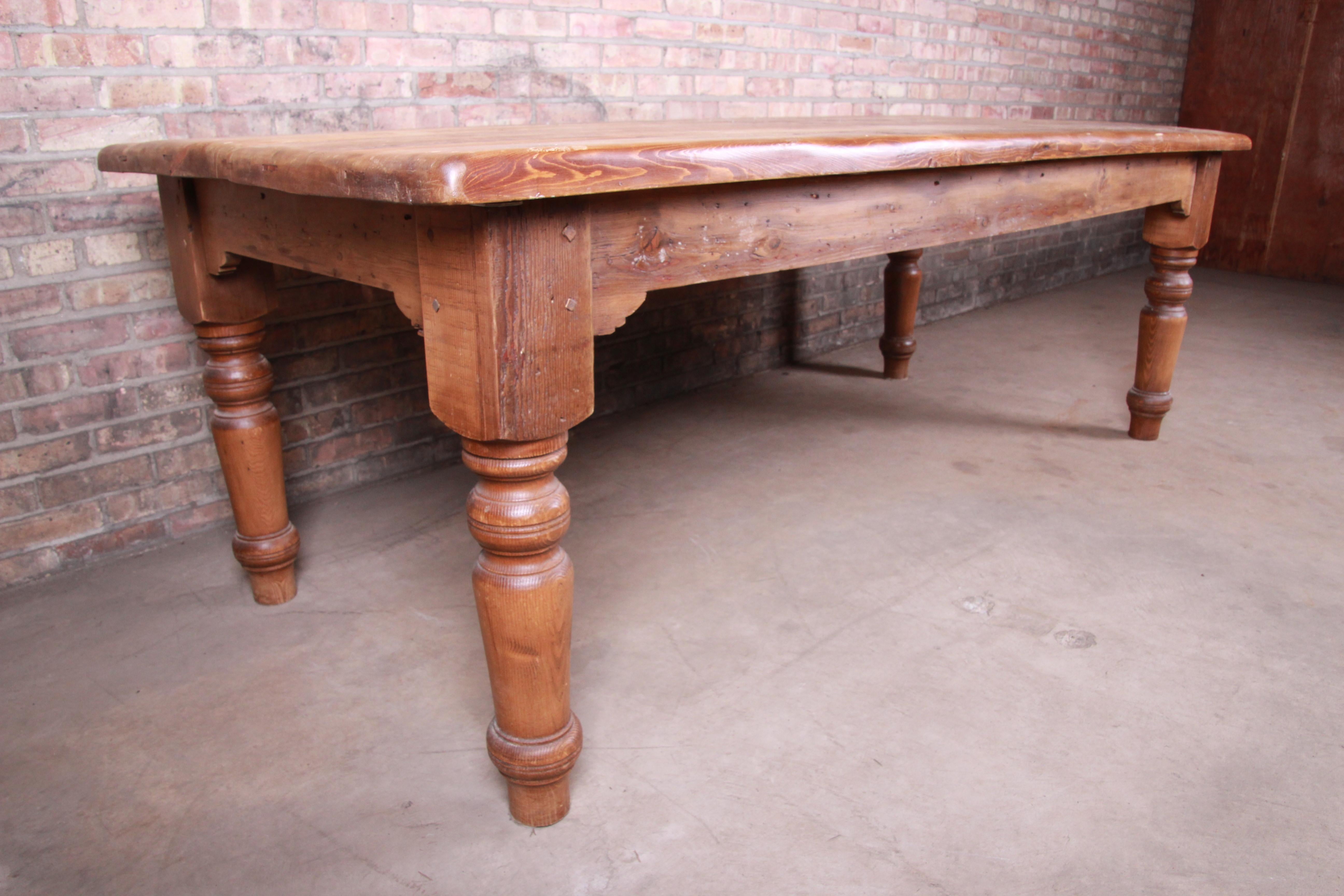 19th Century Rustic Pine American Harvest Farm Table with Turned Legs 2