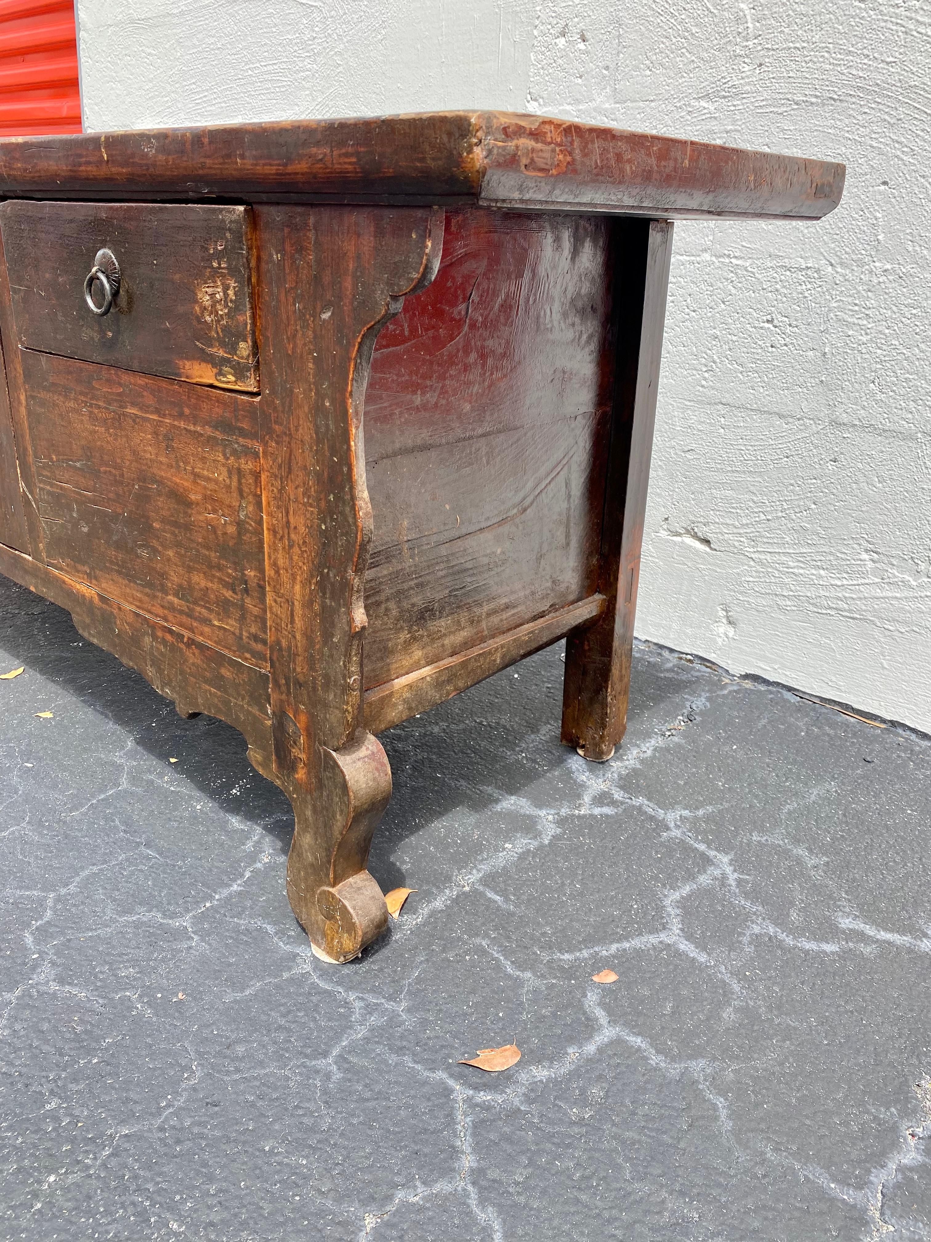 19th Century Rustic Spanish Sideboard Storage Cabinet  For Sale 5