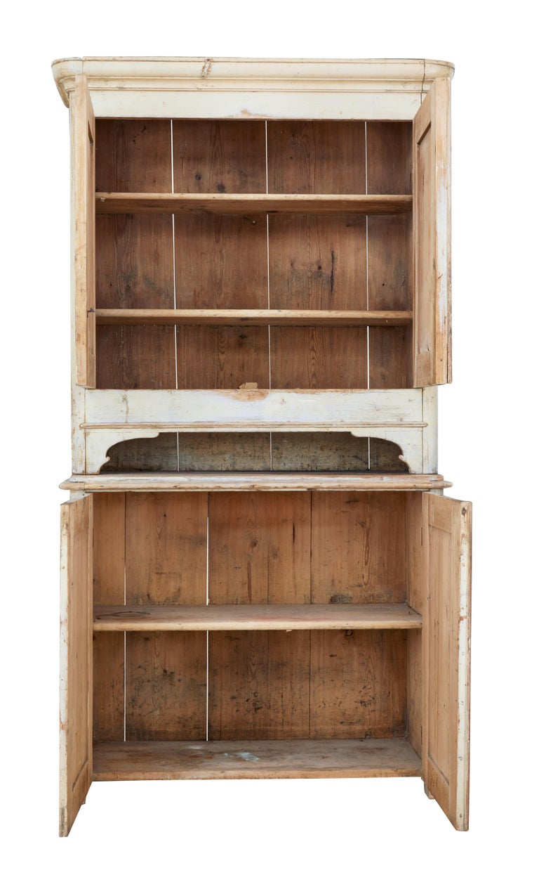 19th Century Rustic Swedish Painted Pine Cupboard Im Angebot Bei