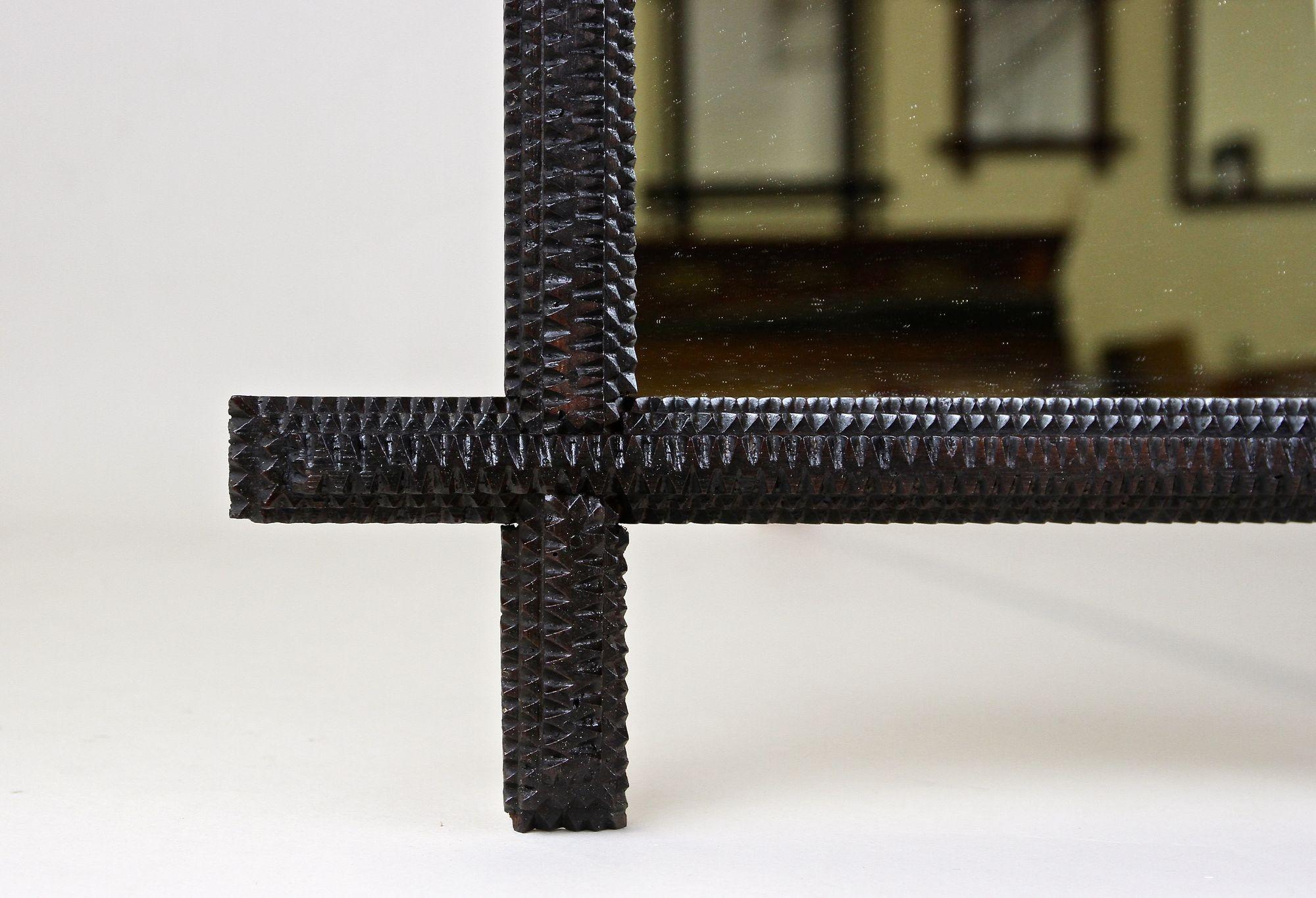 Miroir mural Rustic Tramp Art du 19ème siècle - Sculpté à la main, Autriche vers 1870 en vente 2