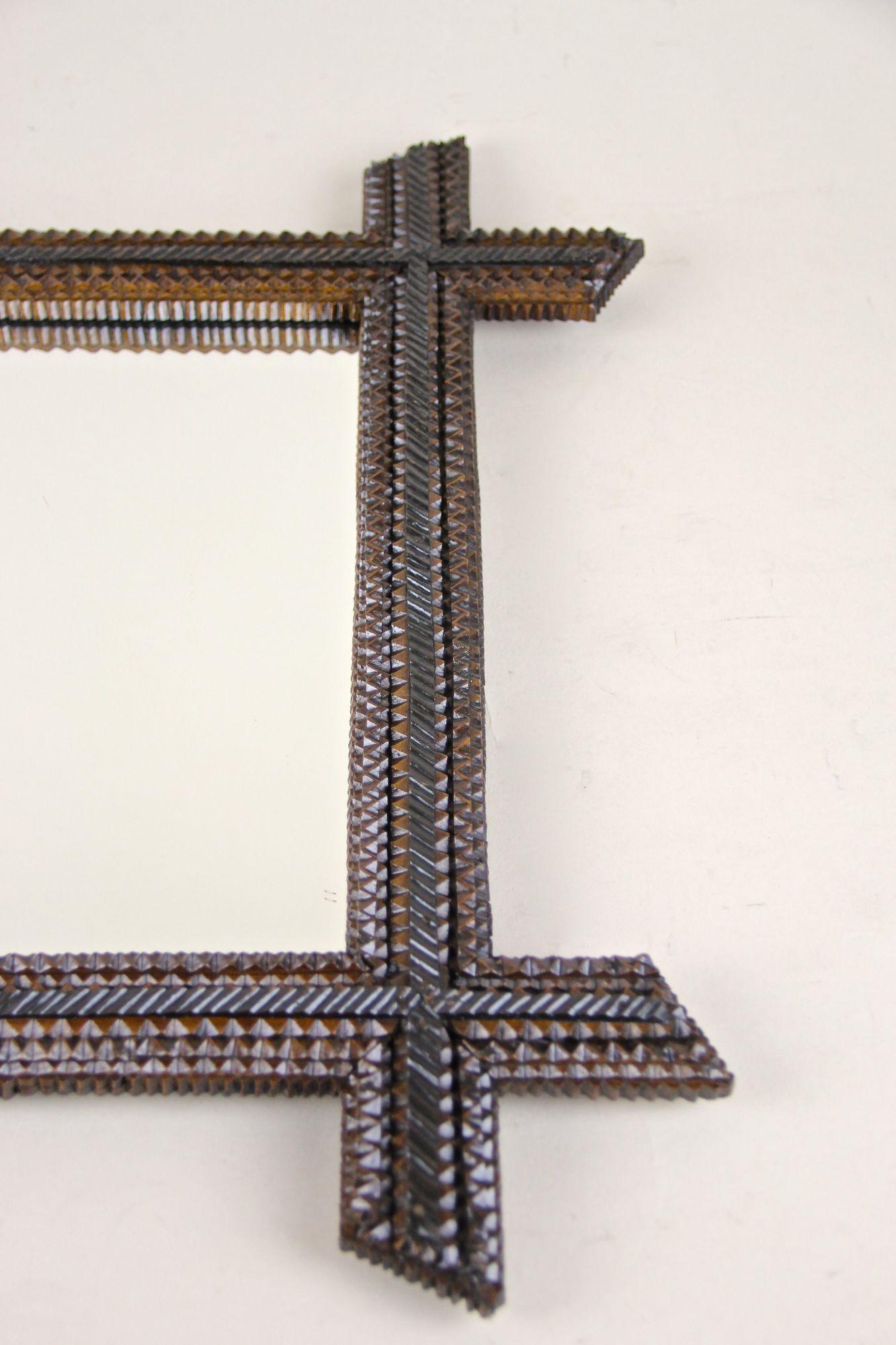 19th Century Rustic Tramp Art Wall Mirror, Notch Cut, Austria, circa 1880 For Sale 5