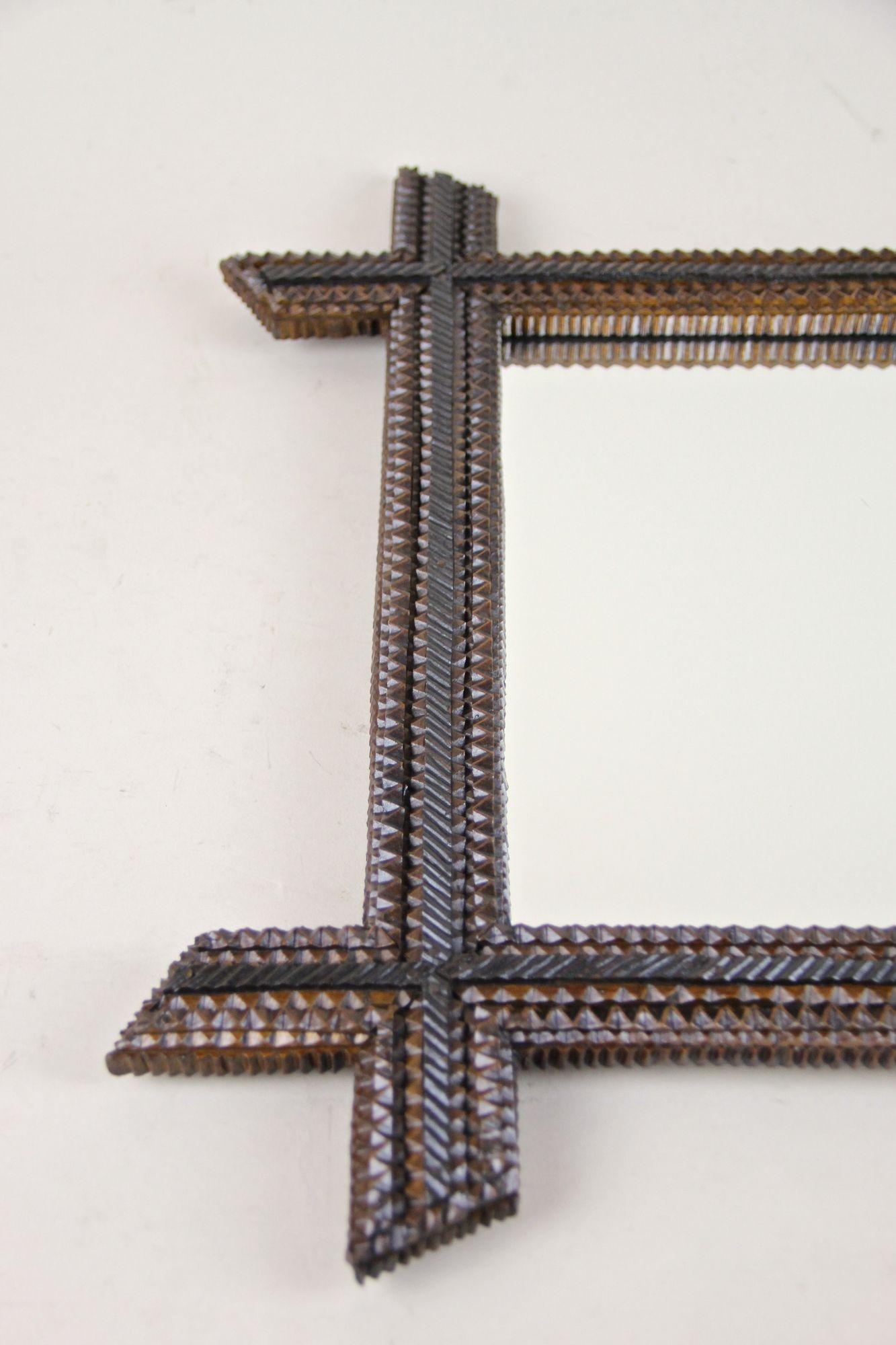 19th Century Rustic Tramp Art Wall Mirror, Notch Cut, Austria, circa 1880 For Sale 6