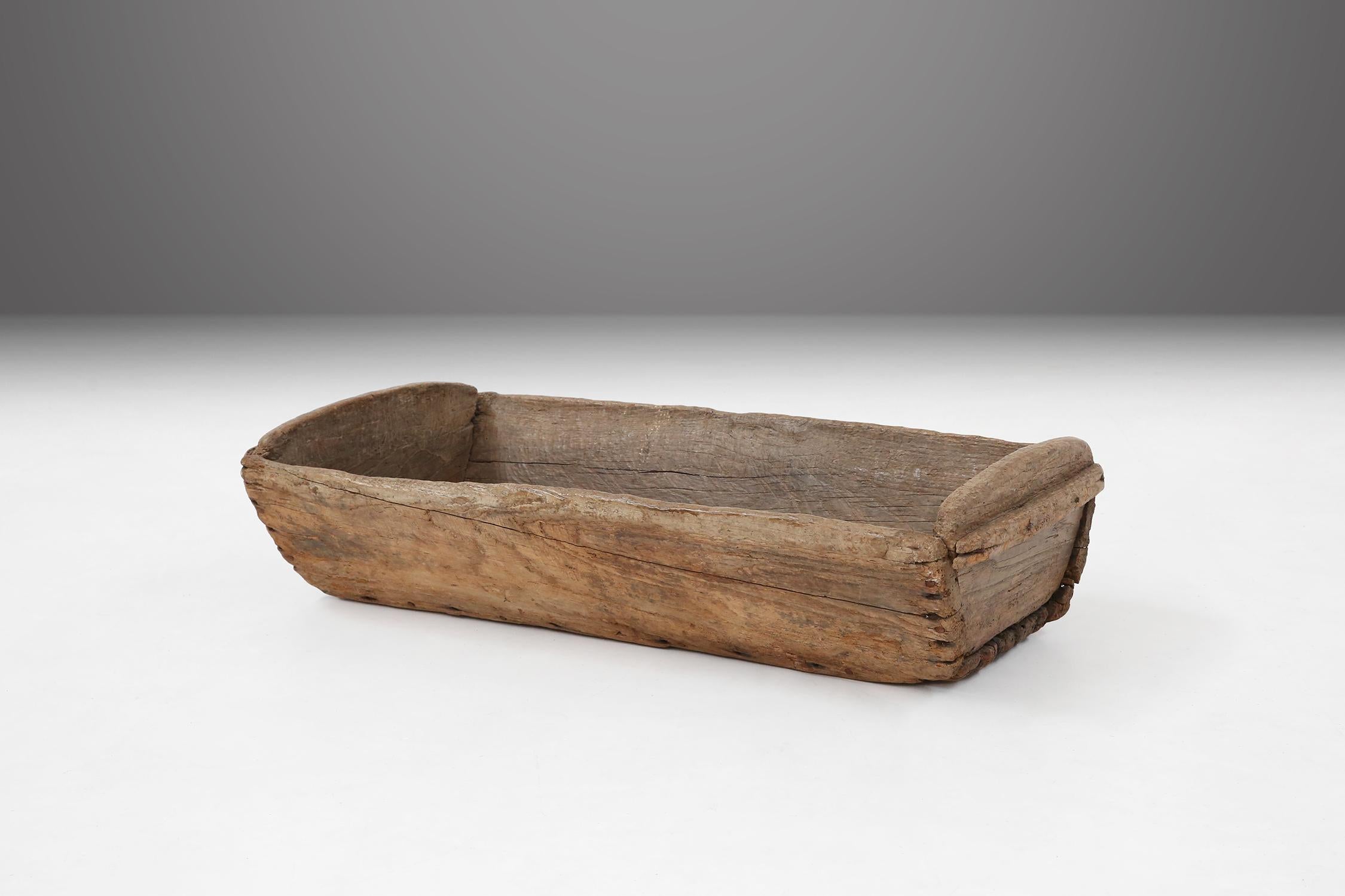19th century rustic trough For Sale 5