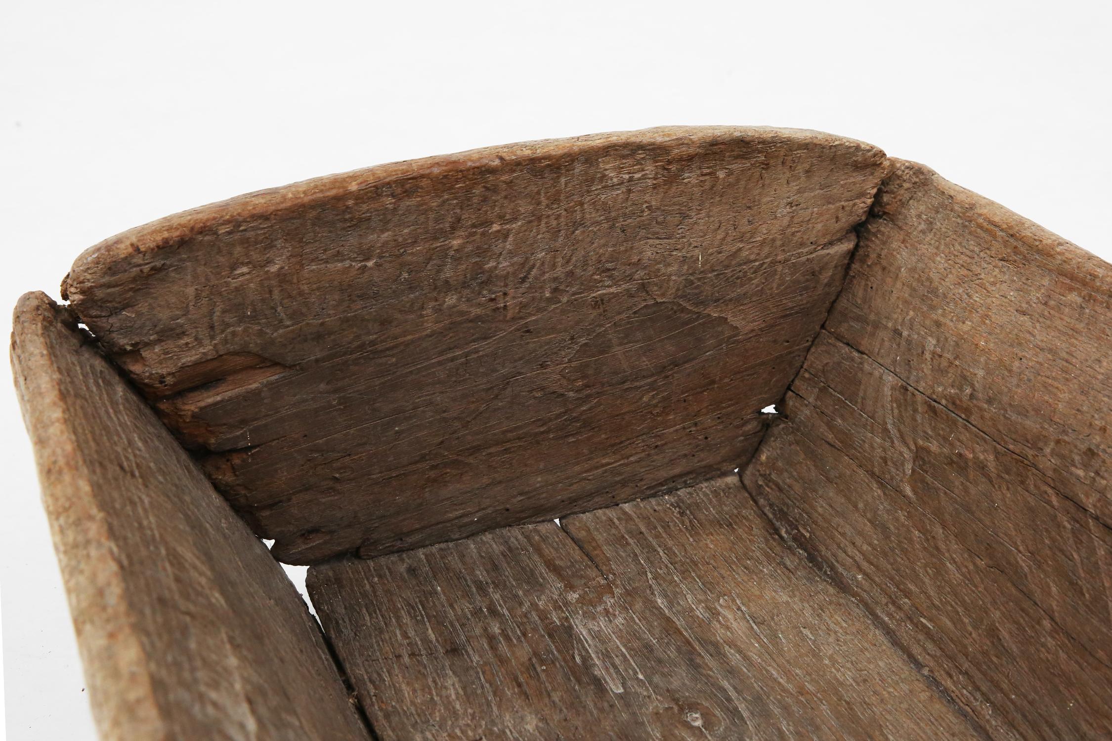 19th century rustic trough For Sale 1