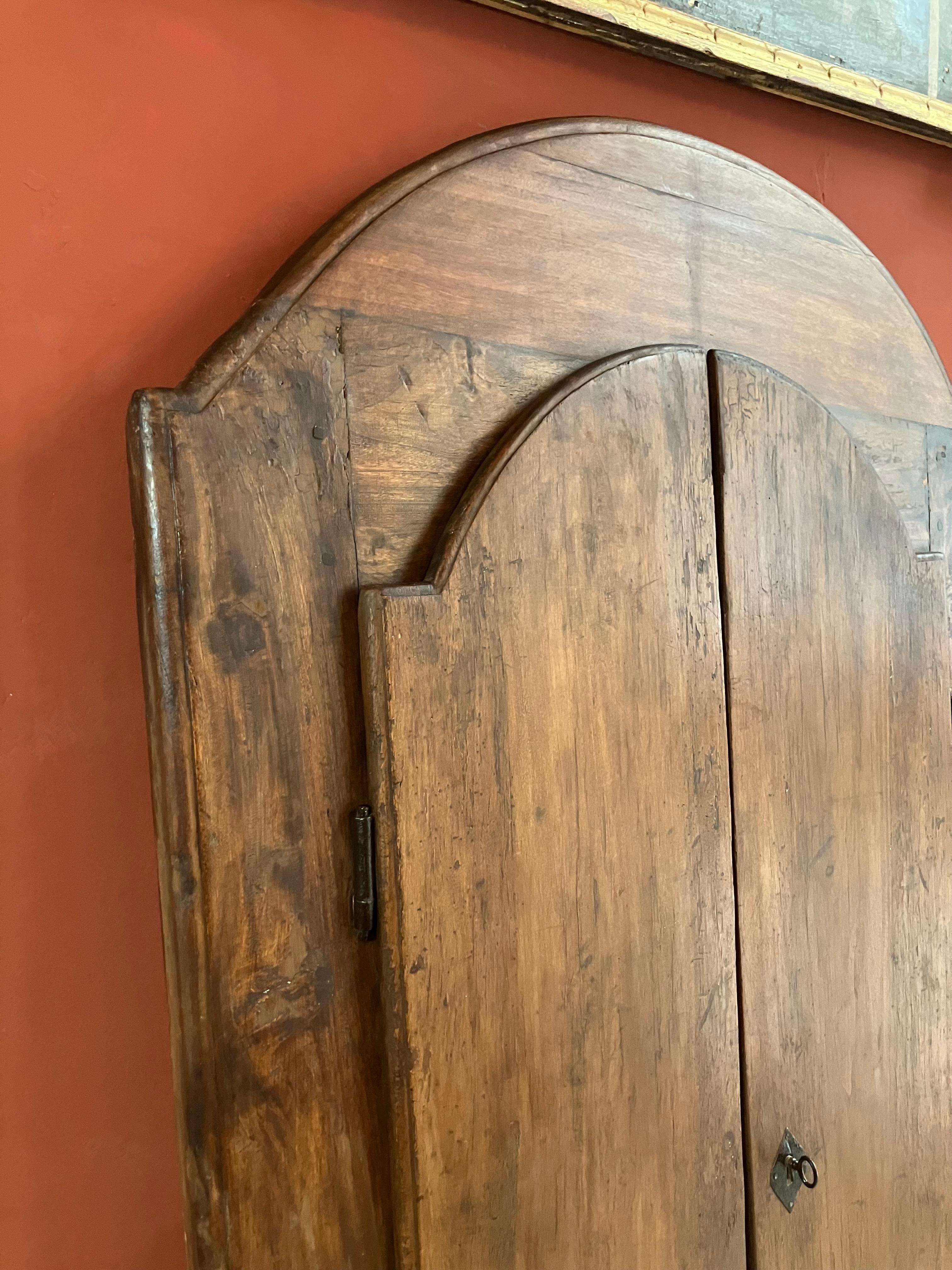 Italian 19th-Century Rustic Tuscan Window in Solid Wood Original Wrought Iron Hardware For Sale